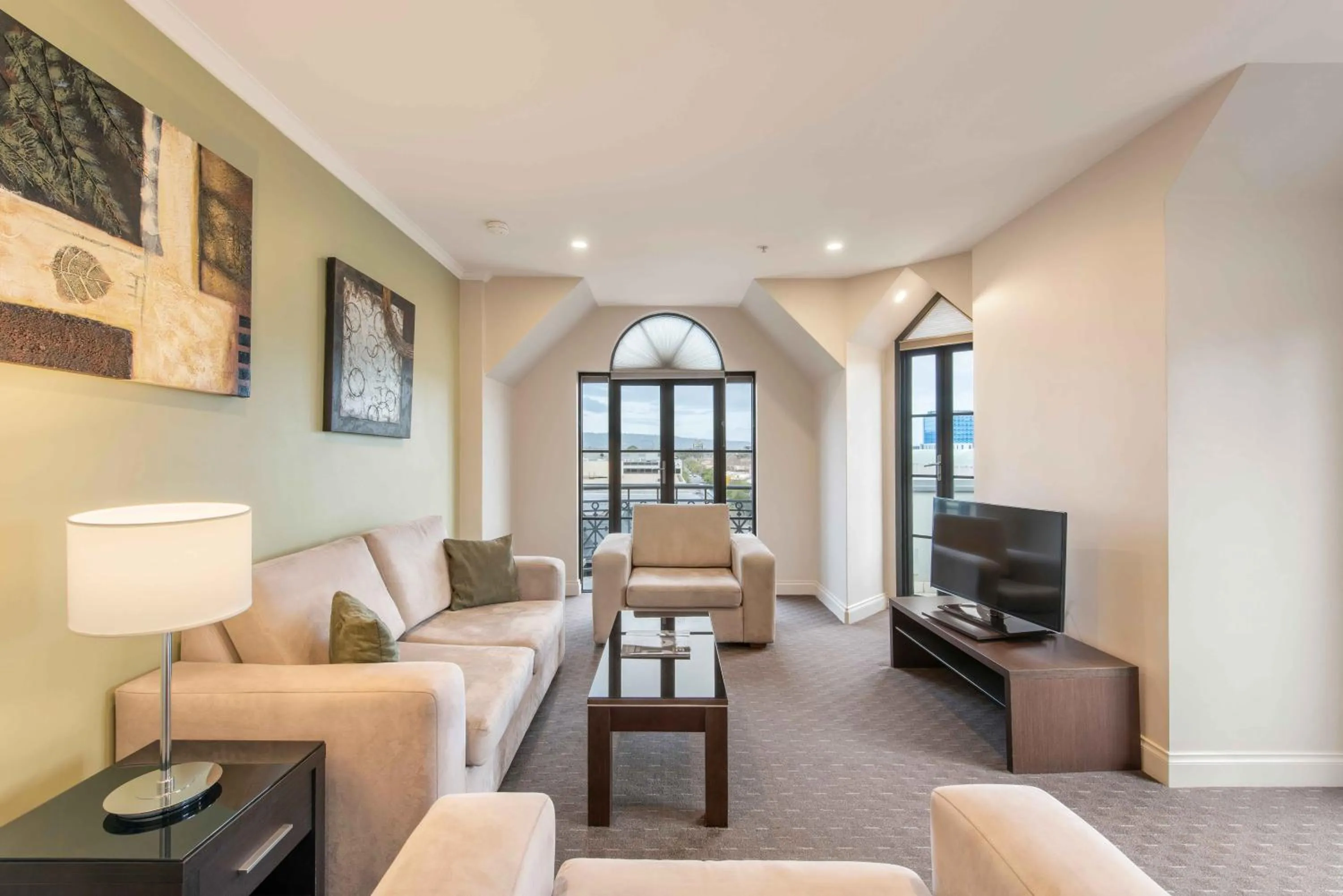 TV and multimedia in Frome Apartments