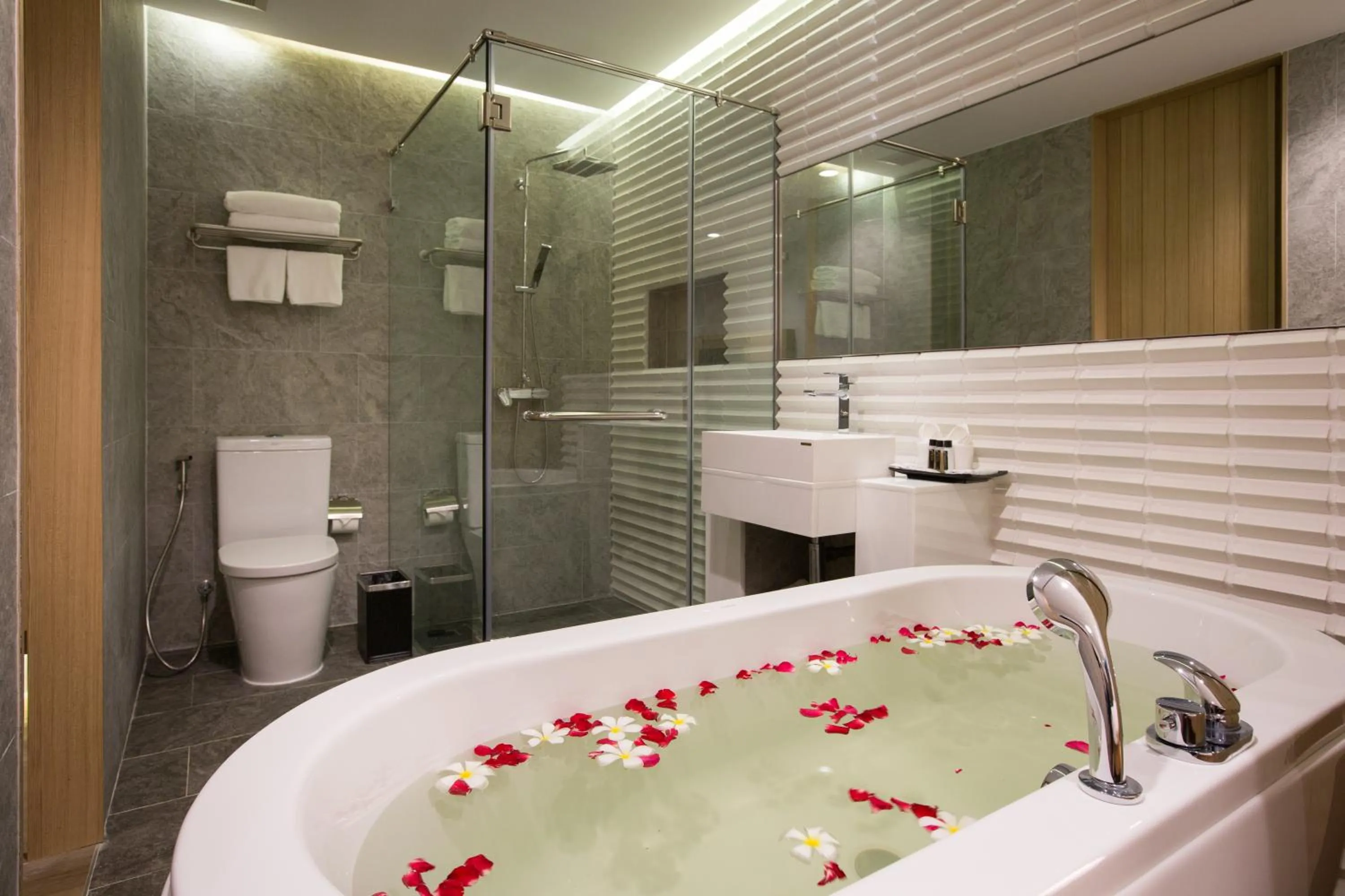 Hot Tub in Asira Boutique HuaHin