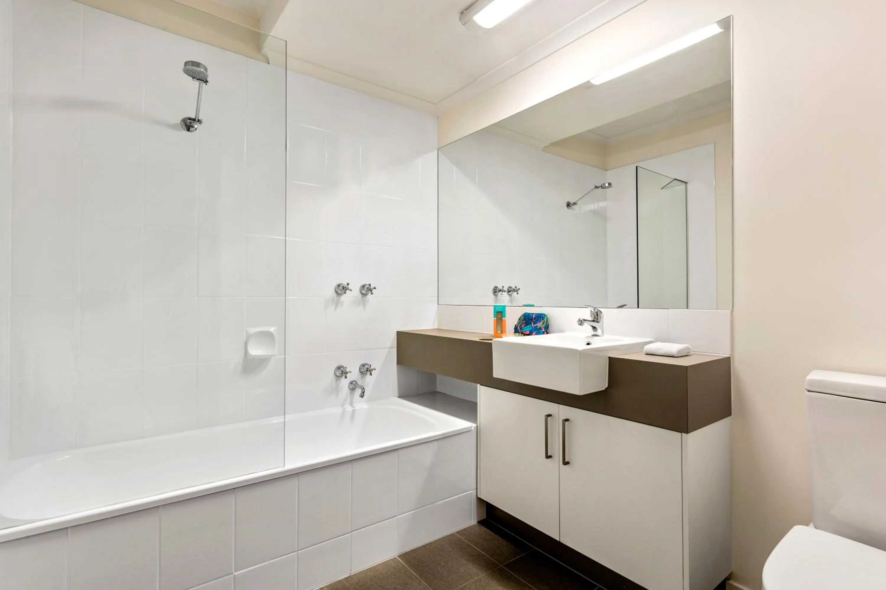 Comfort Apartments Royal Gardens