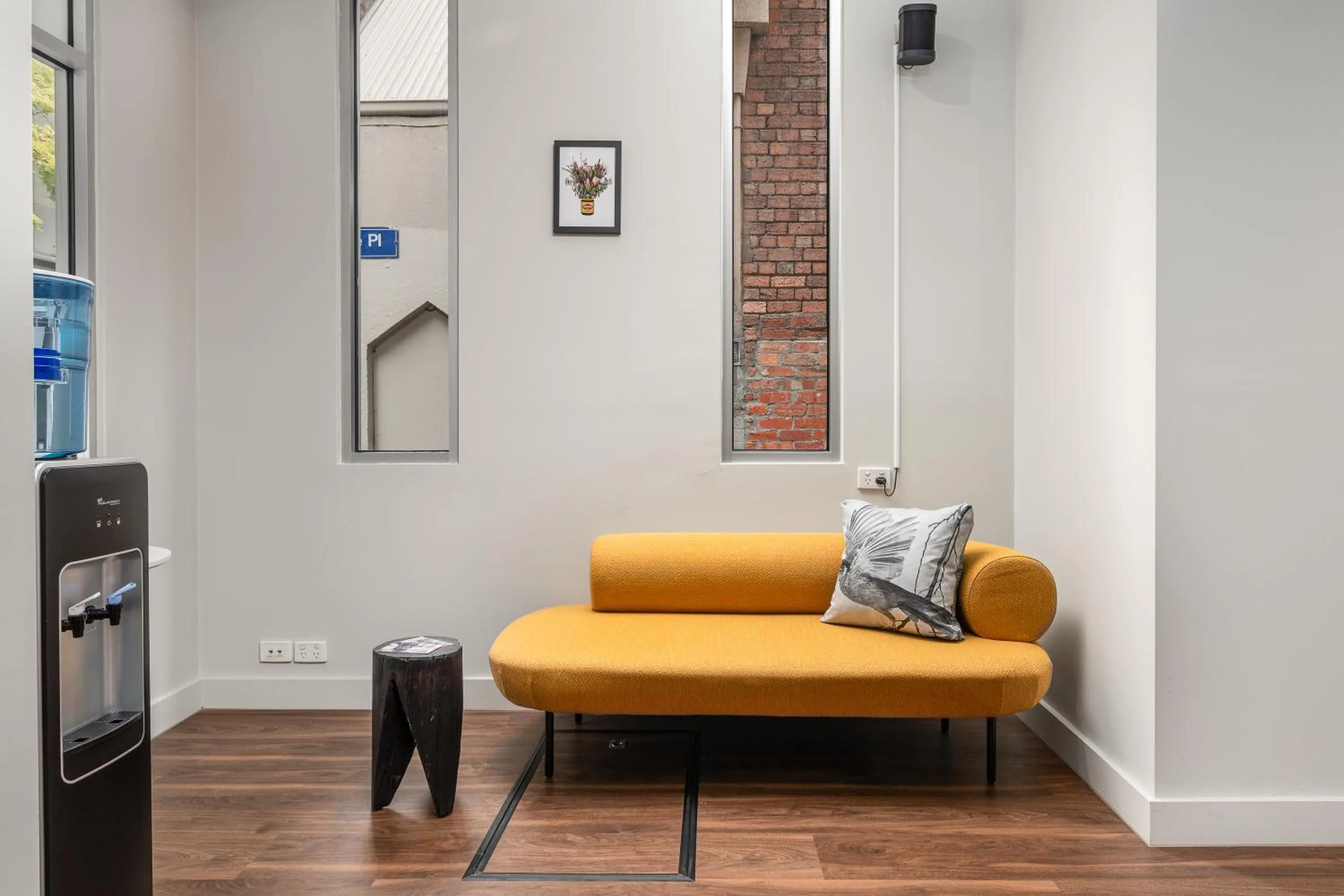 Communal lounge/ TV room in City Limits Hotel Apartments