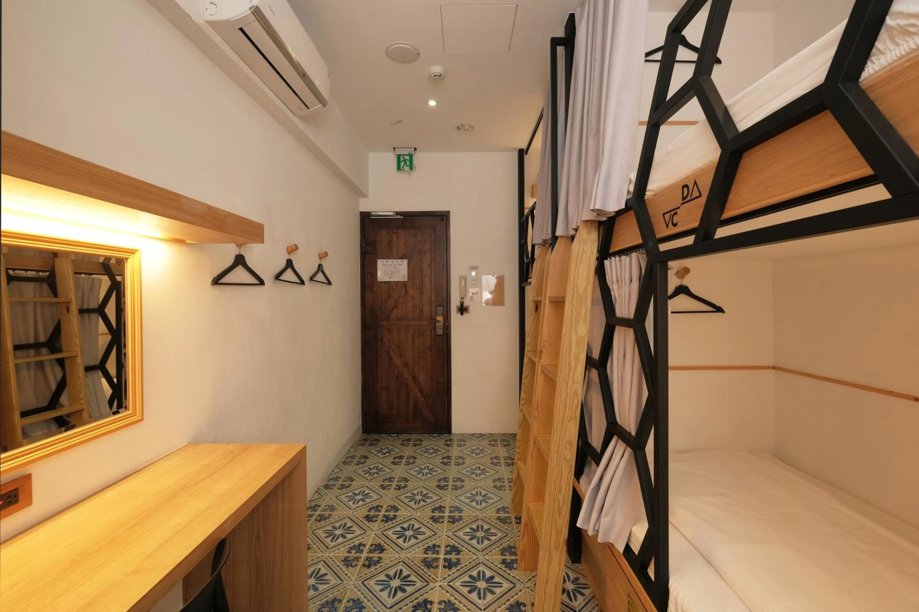 bunk bed, Bed in Journey Hostel