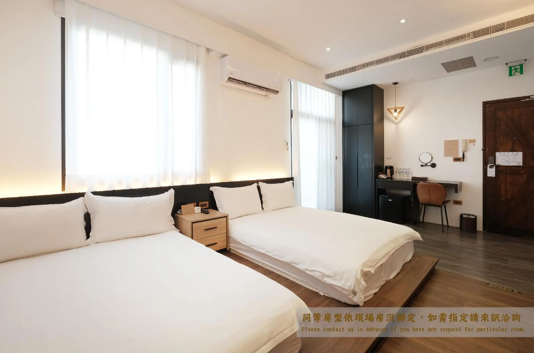 Photo of the whole room, Bed in Journey Hostel