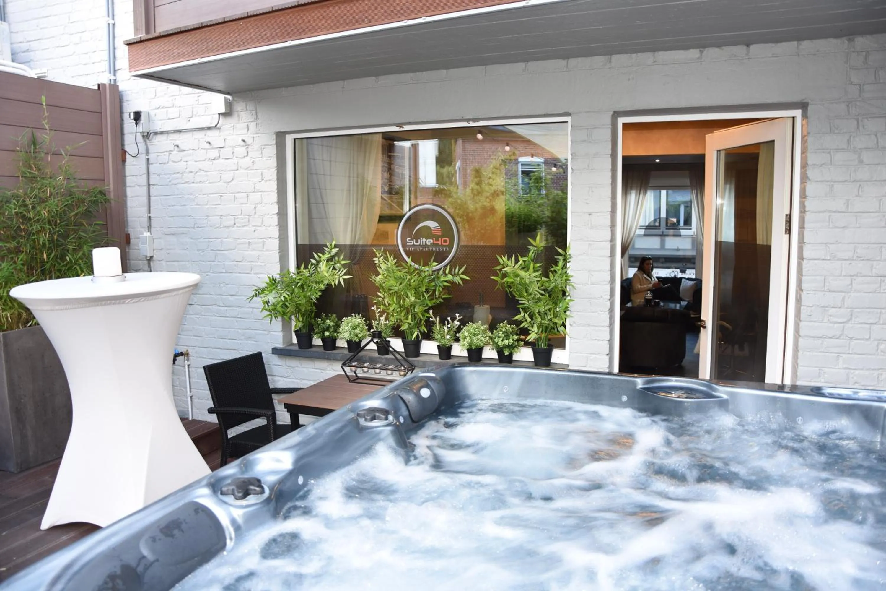 Suite 40 Jacuzzi & Sauna by Malmedreams