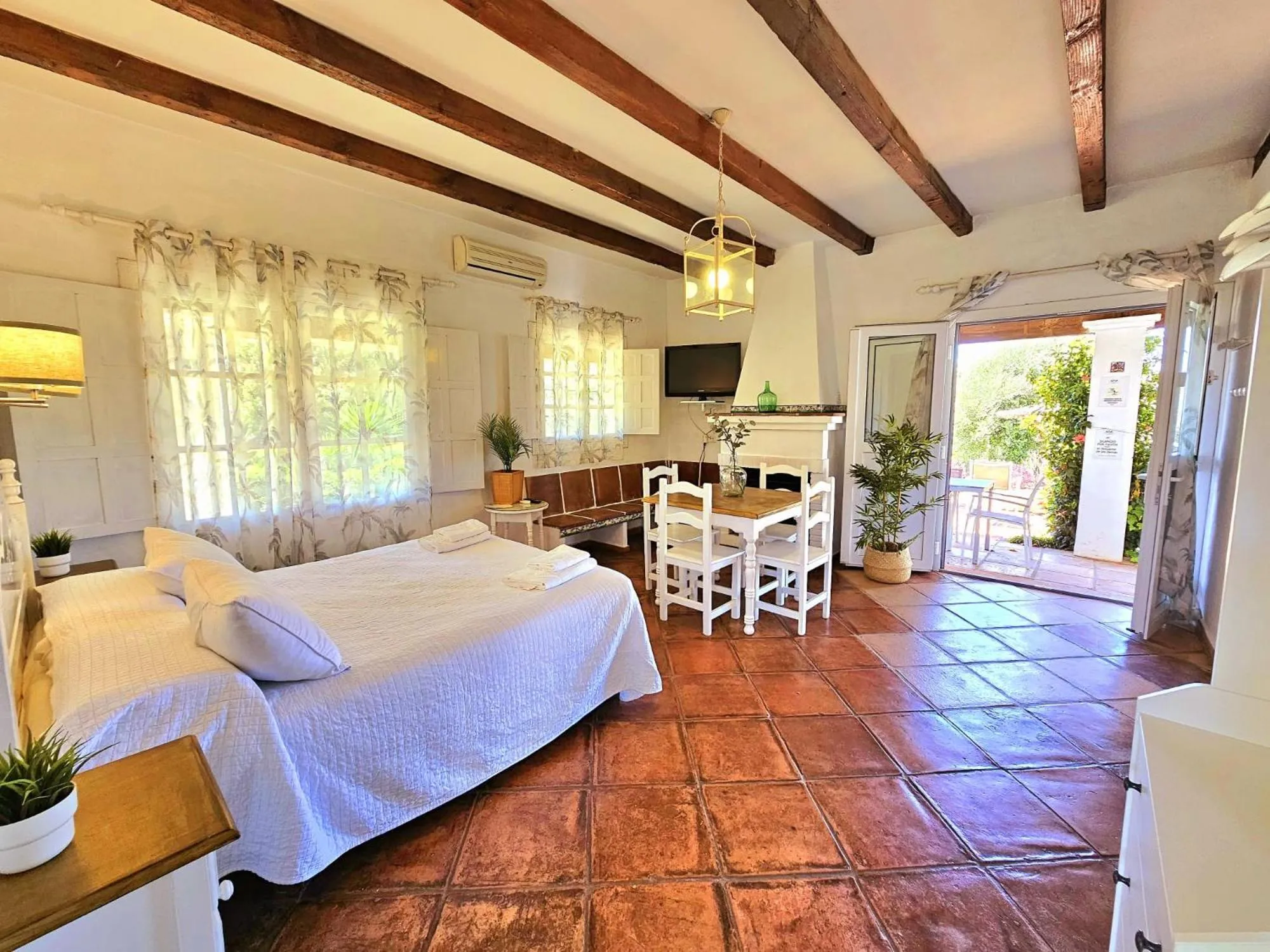 Bed in Hotel-Apart CORTIJO LAS PIÑAS