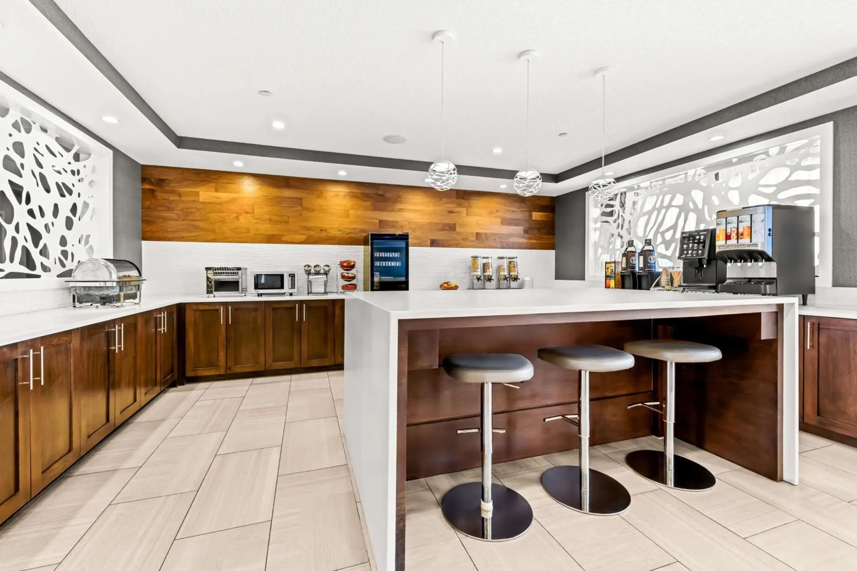 Breakfast in Best Western Plus Airdrie Gateway Breakfast in Best Western Plus Airdrie Gateway