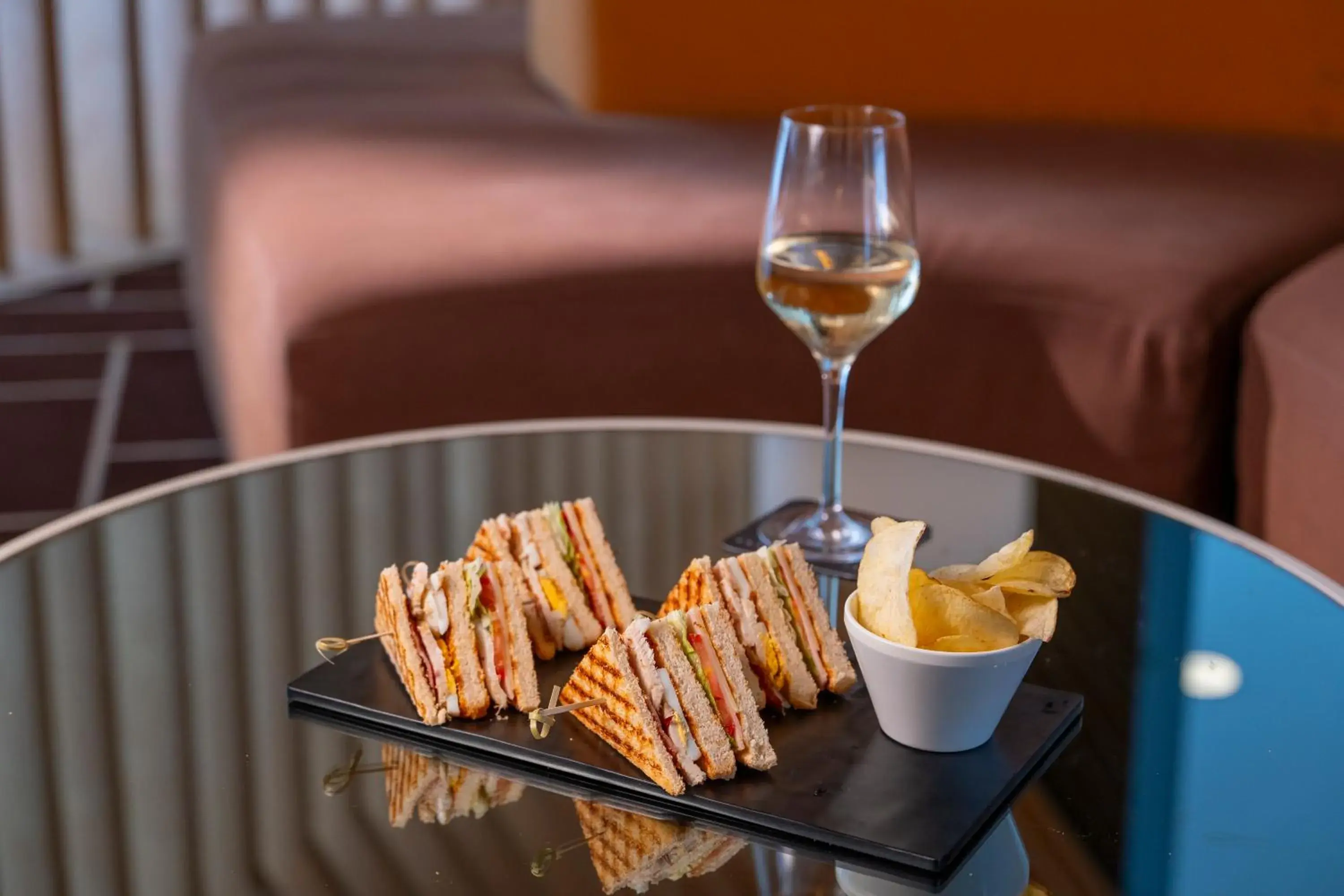 Lounge or bar in HF Fénix Urban Lounge or bar in HF Fénix Urban