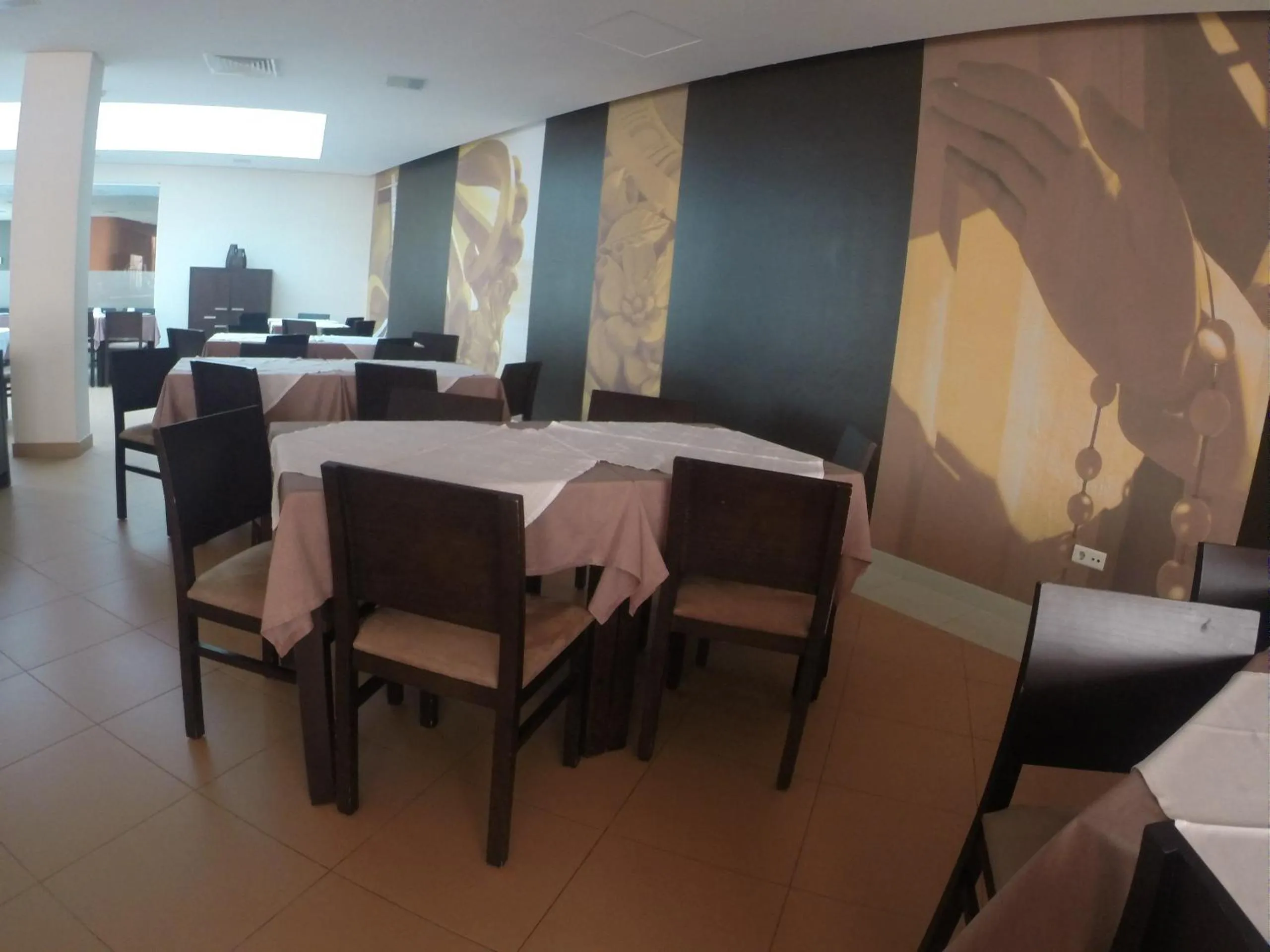 Restaurant/places to eat in Hotel Recinto
