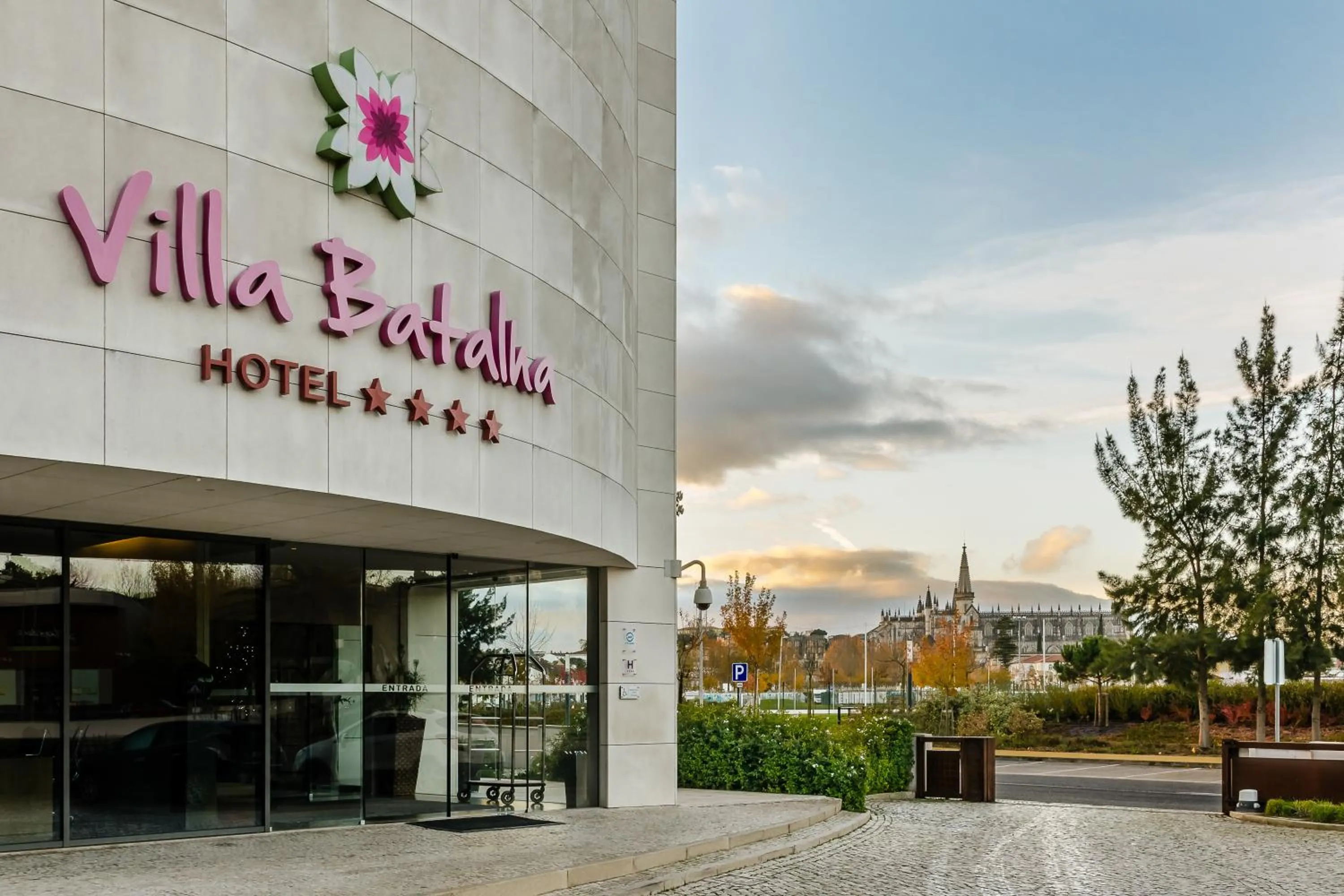 Property building in Hotel Villa Batalha
