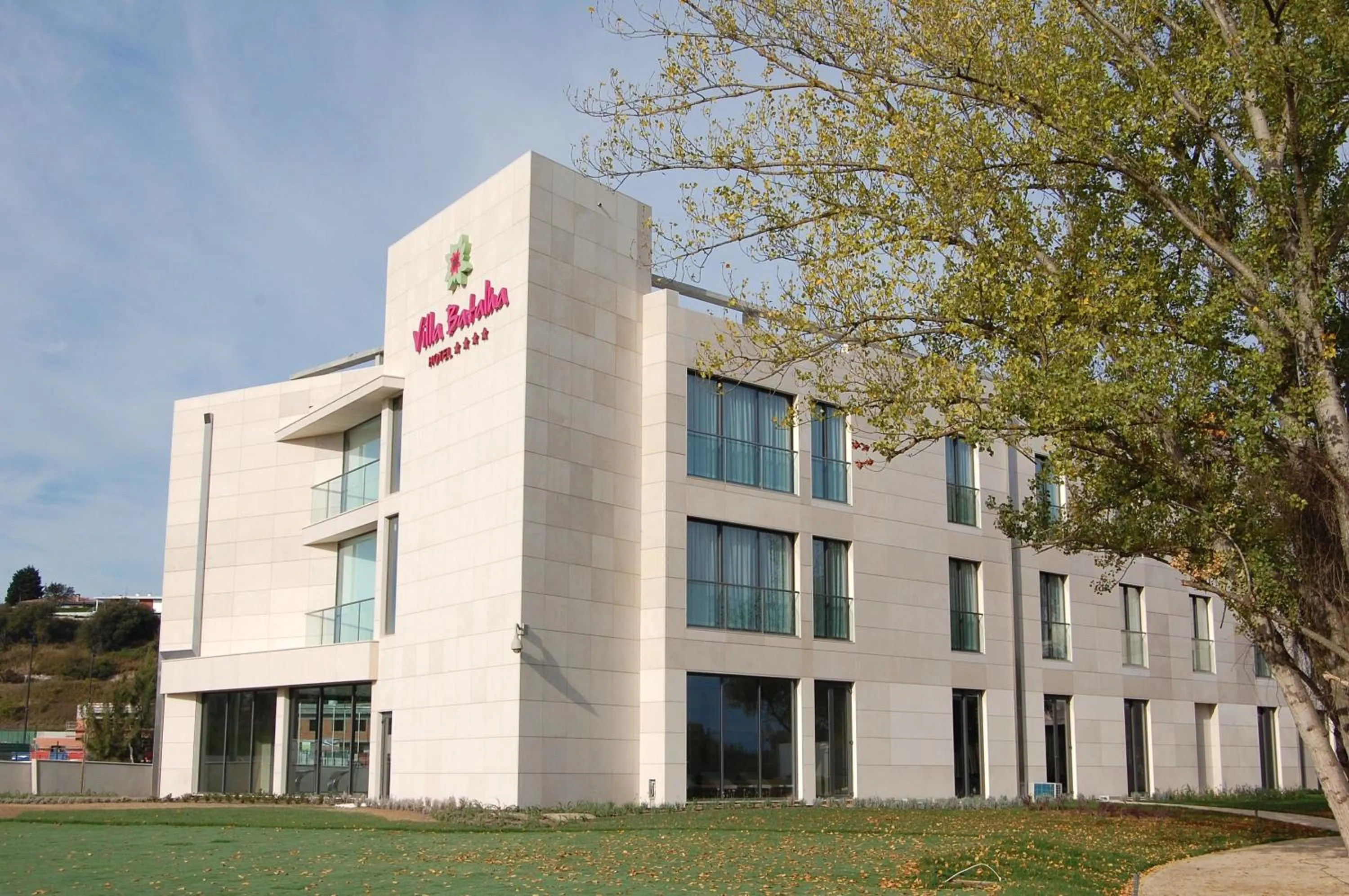 Facade/entrance in Hotel Villa Batalha