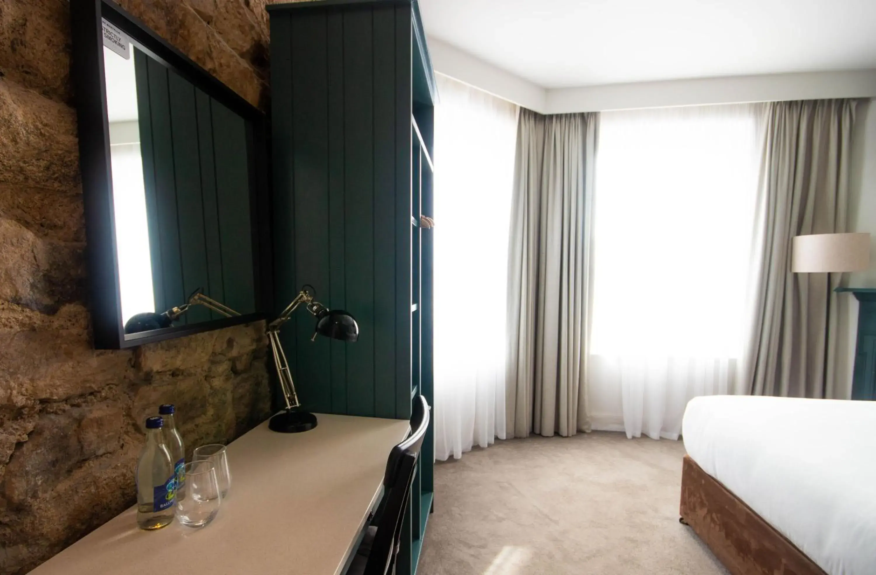 Single Room in The Martello Hotel Single Room in The Martello Hotel