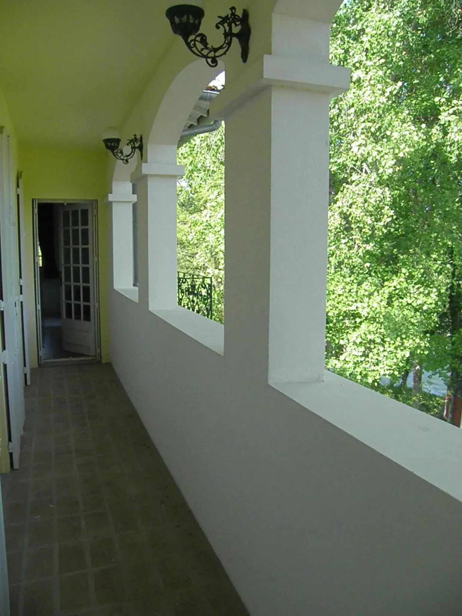 Double Room with Private Bathroom - single occupancy in L'Escalère Double Room with Private Bathroom - single occupancy in L'Escalère