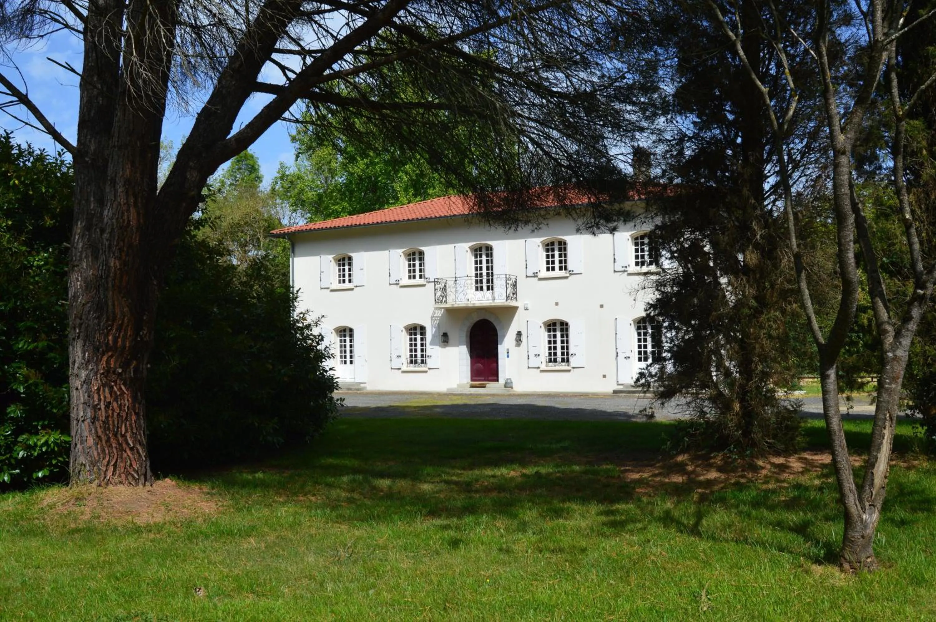 Facade/entrance in L'Escalère