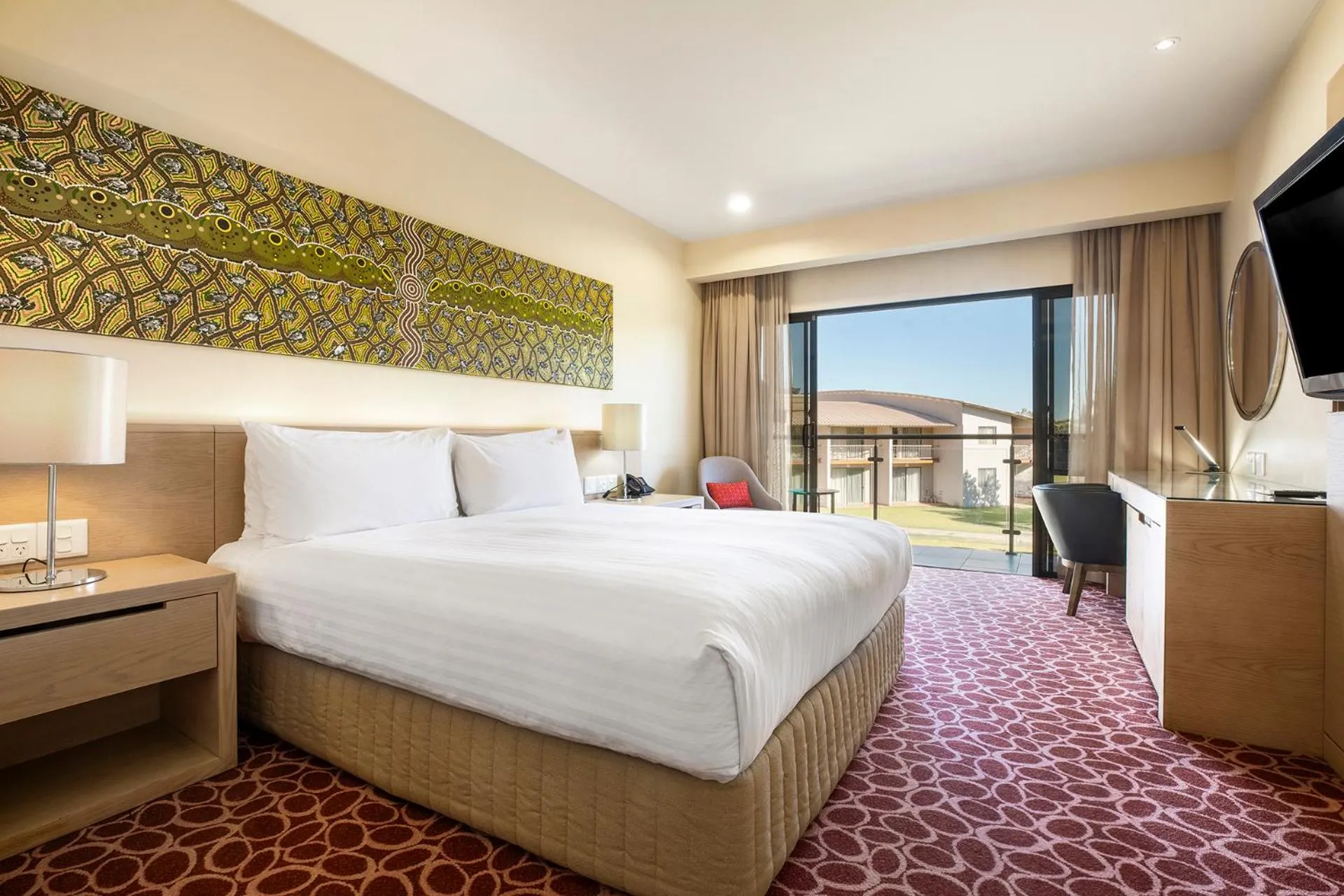 Bed in Crowne Plaza Alice Springs Lasseters by IHG