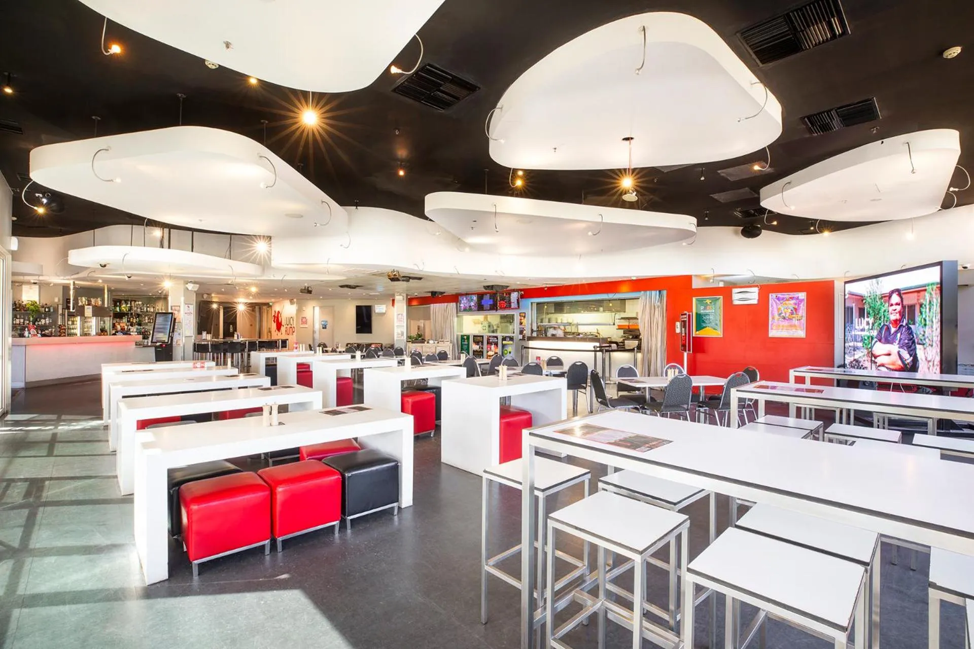 Restaurant/places to eat in Crowne Plaza Alice Springs Lasseters by IHG