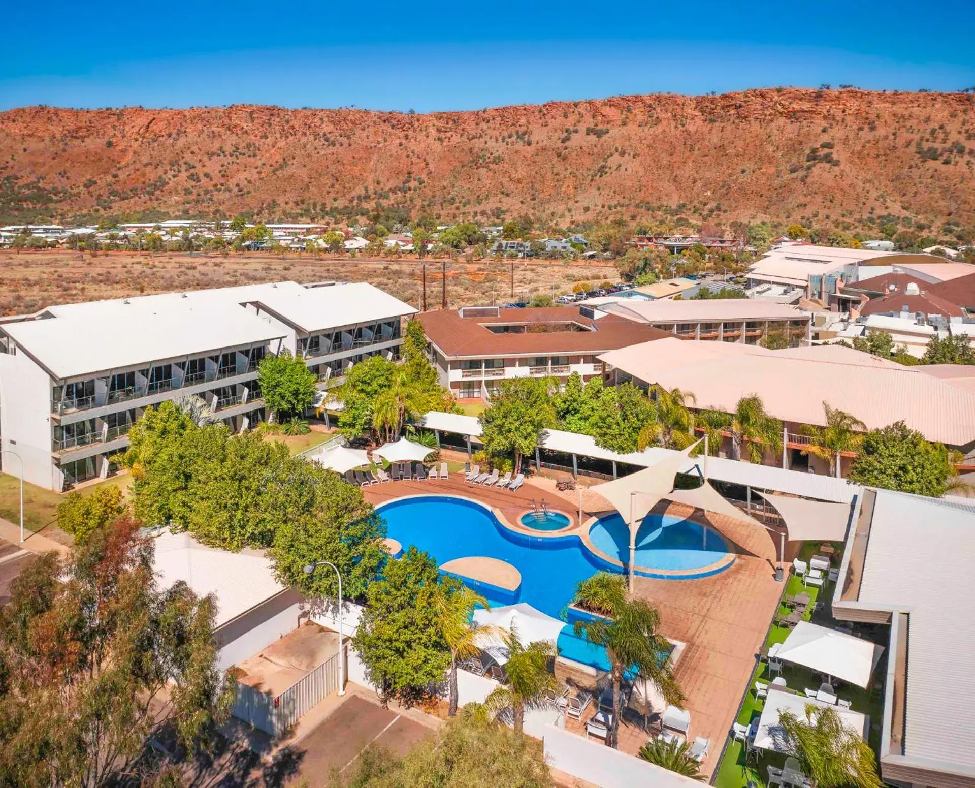 Property building in Crowne Plaza Alice Springs Lasseters by IHG Property building in Crowne Plaza Alice Springs Lasseters by IHG