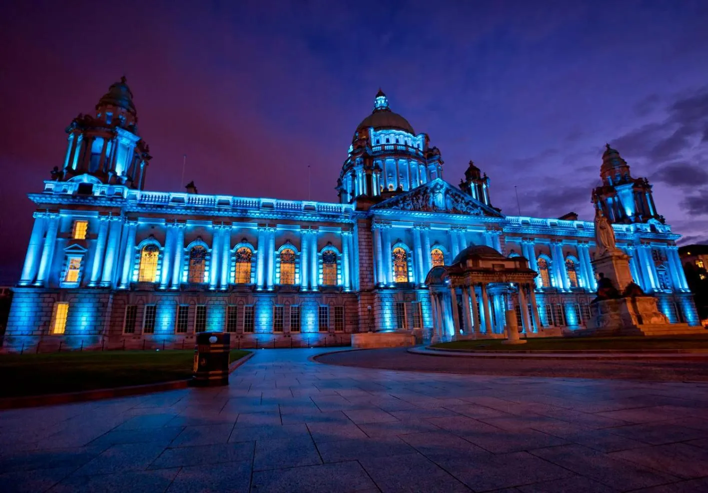 Nearby landmark in ibis Belfast Queens Quarter