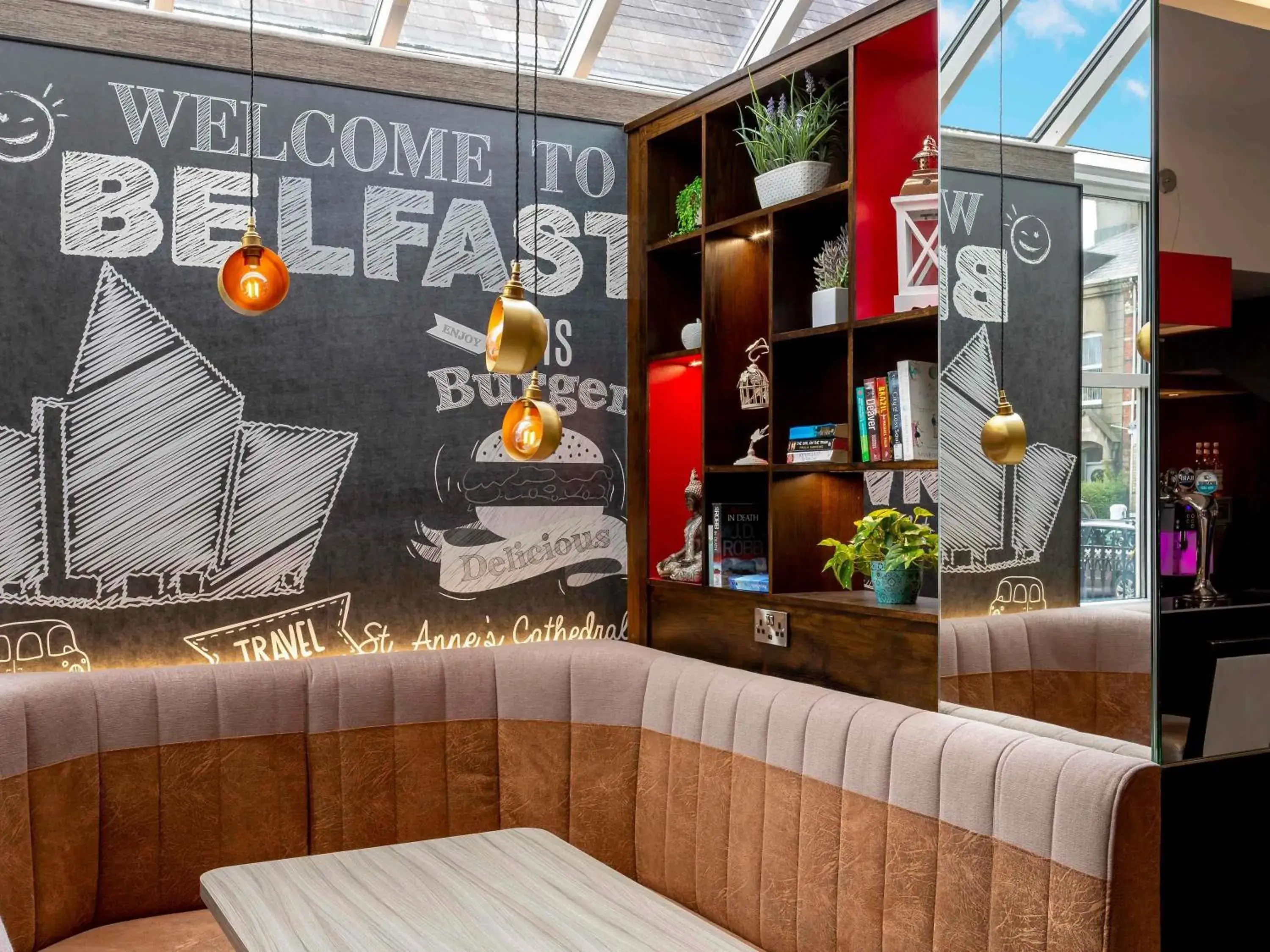 Lounge or bar in ibis Belfast Queens Quarter Lounge or bar in ibis Belfast Queens Quarter