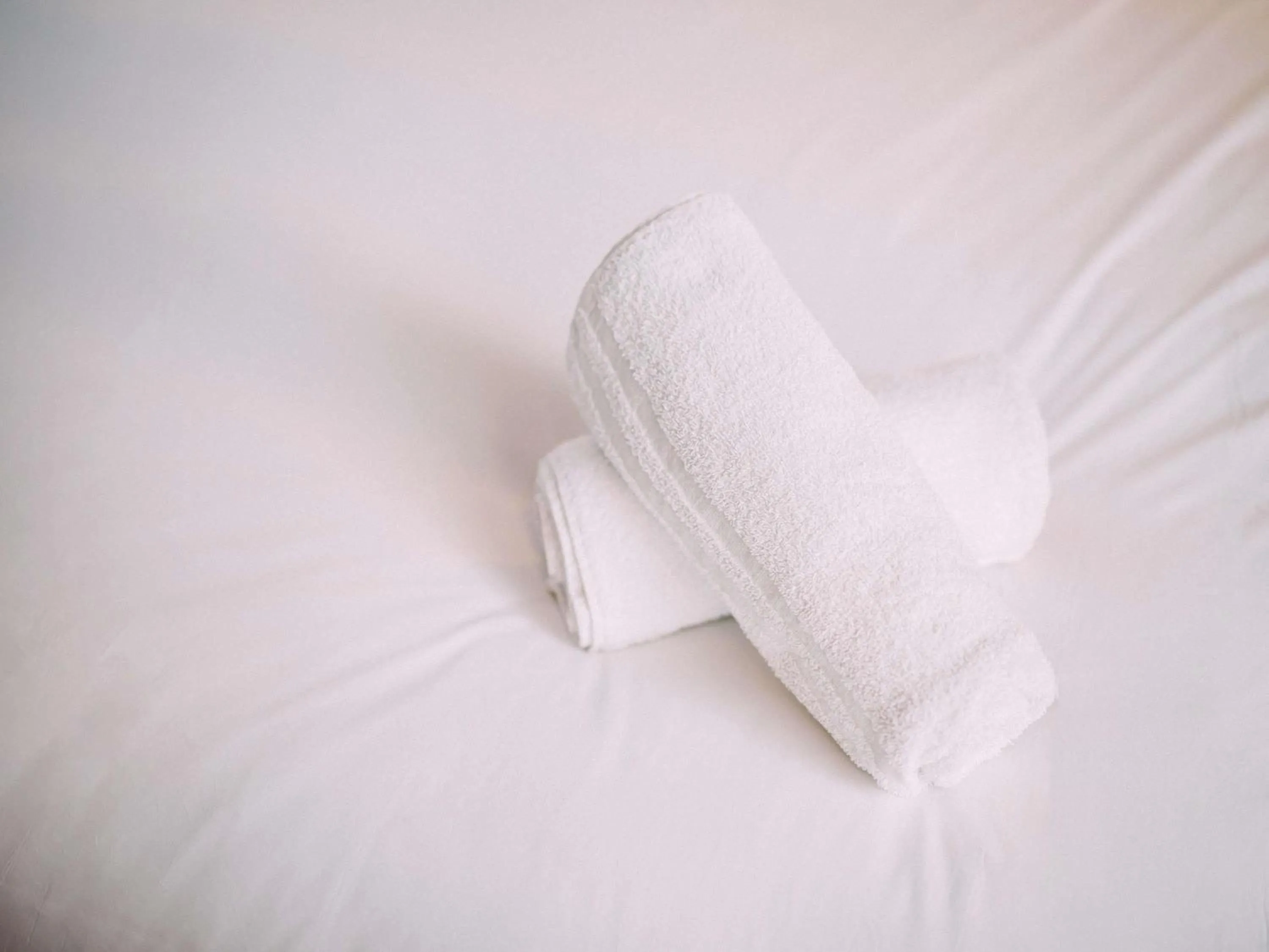 Bedroom, Bed in ibis Belfast City Centre