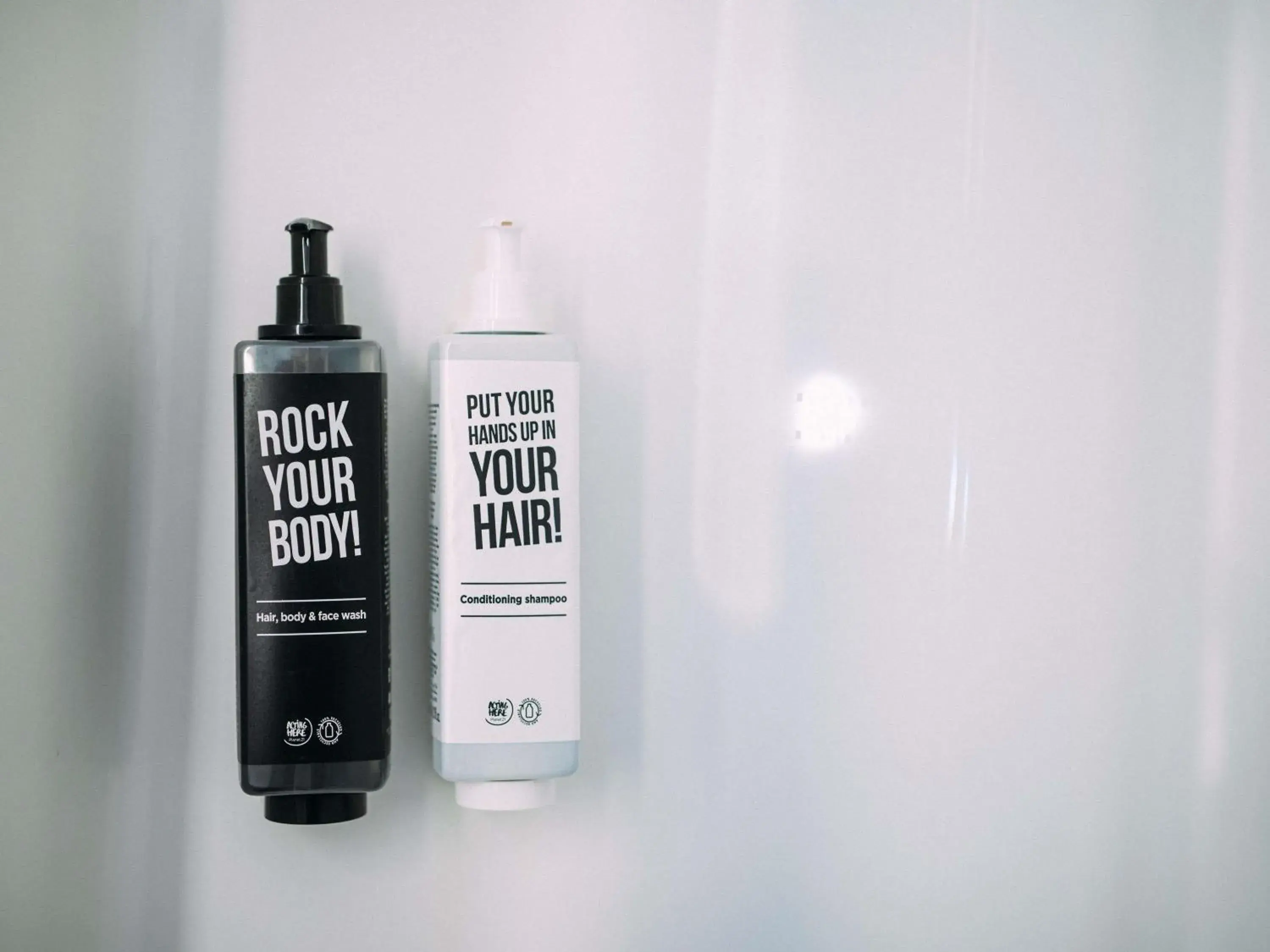 Bedroom in ibis Belfast City Centre Bedroom in ibis Belfast City Centre