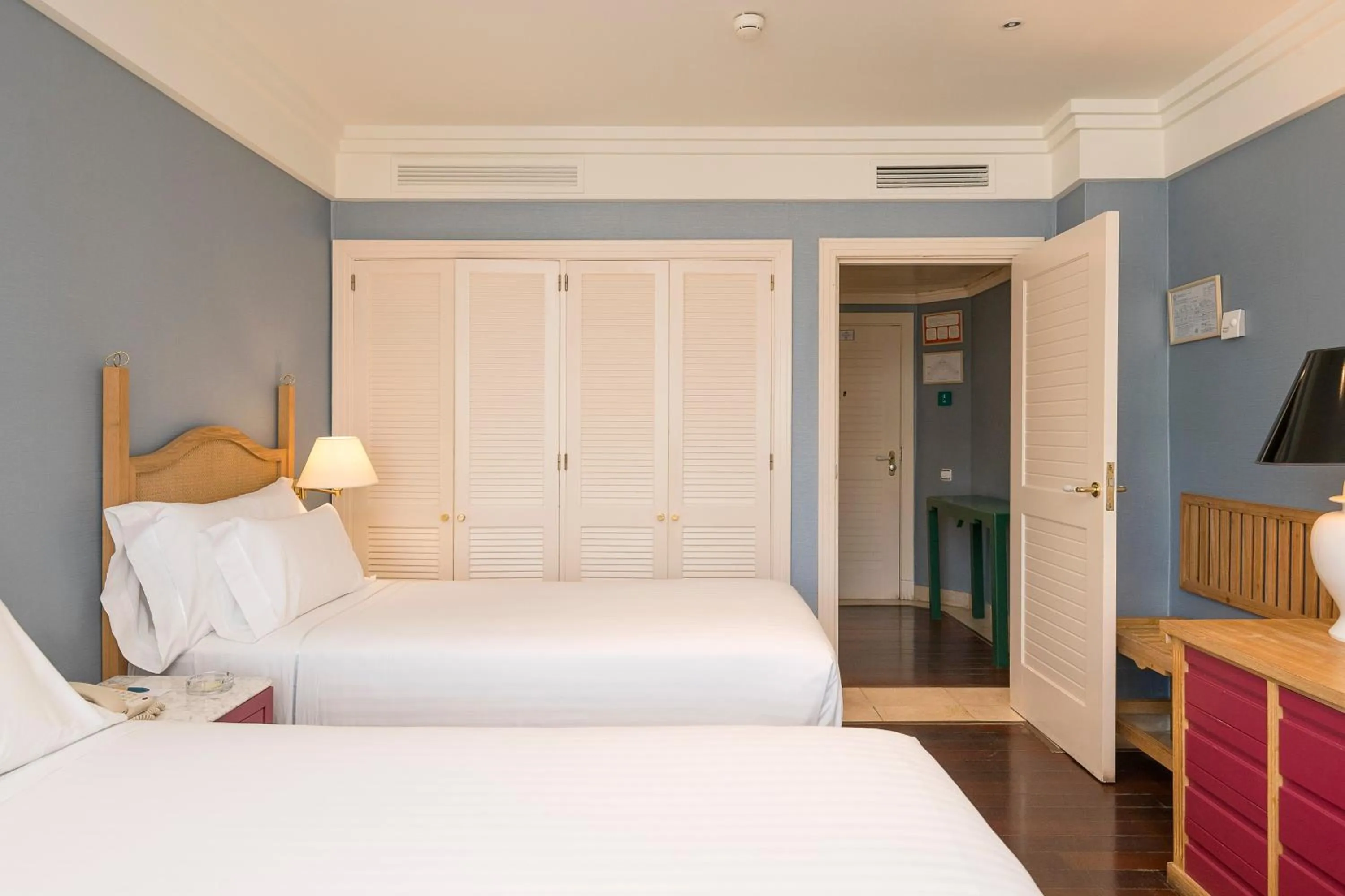 Bed in Hotel Playa Victoria