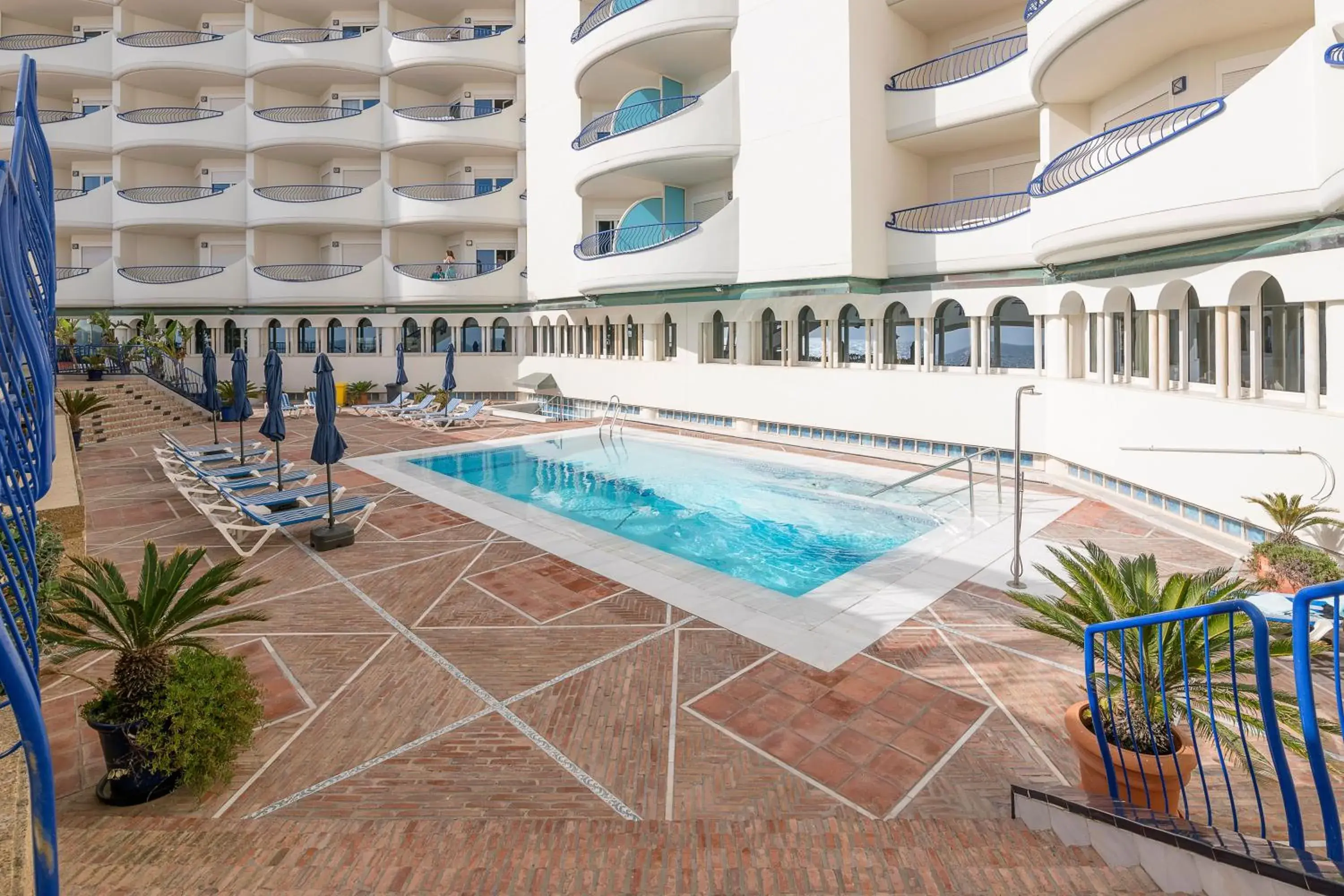 Swimming pool in Hotel Playa Victoria Swimming pool in Hotel Playa Victoria
