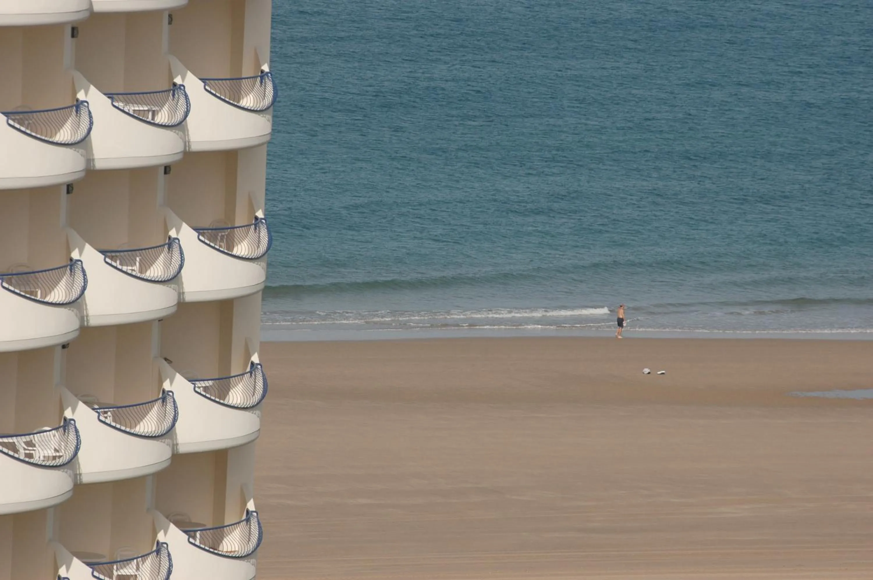 Property building in Hotel Playa Victoria