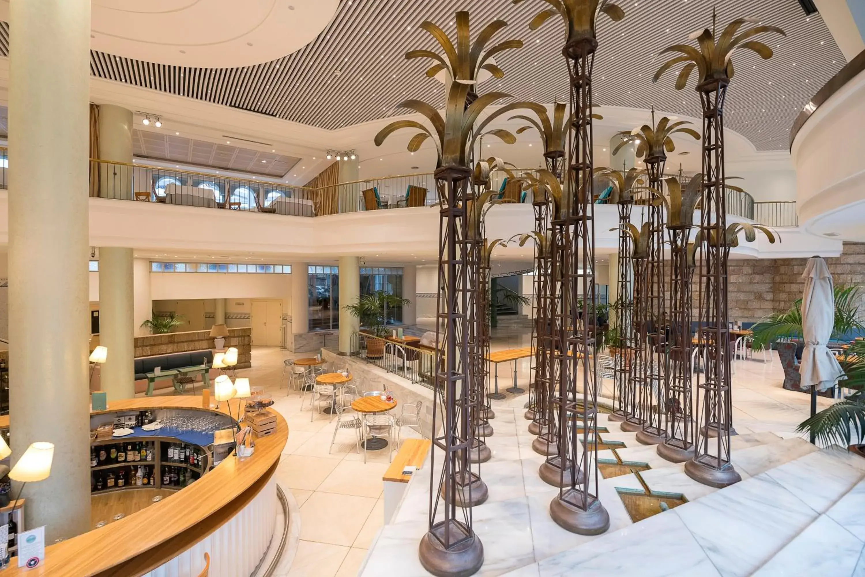 Lounge or bar in Hotel Playa Victoria Lounge or bar in Hotel Playa Victoria