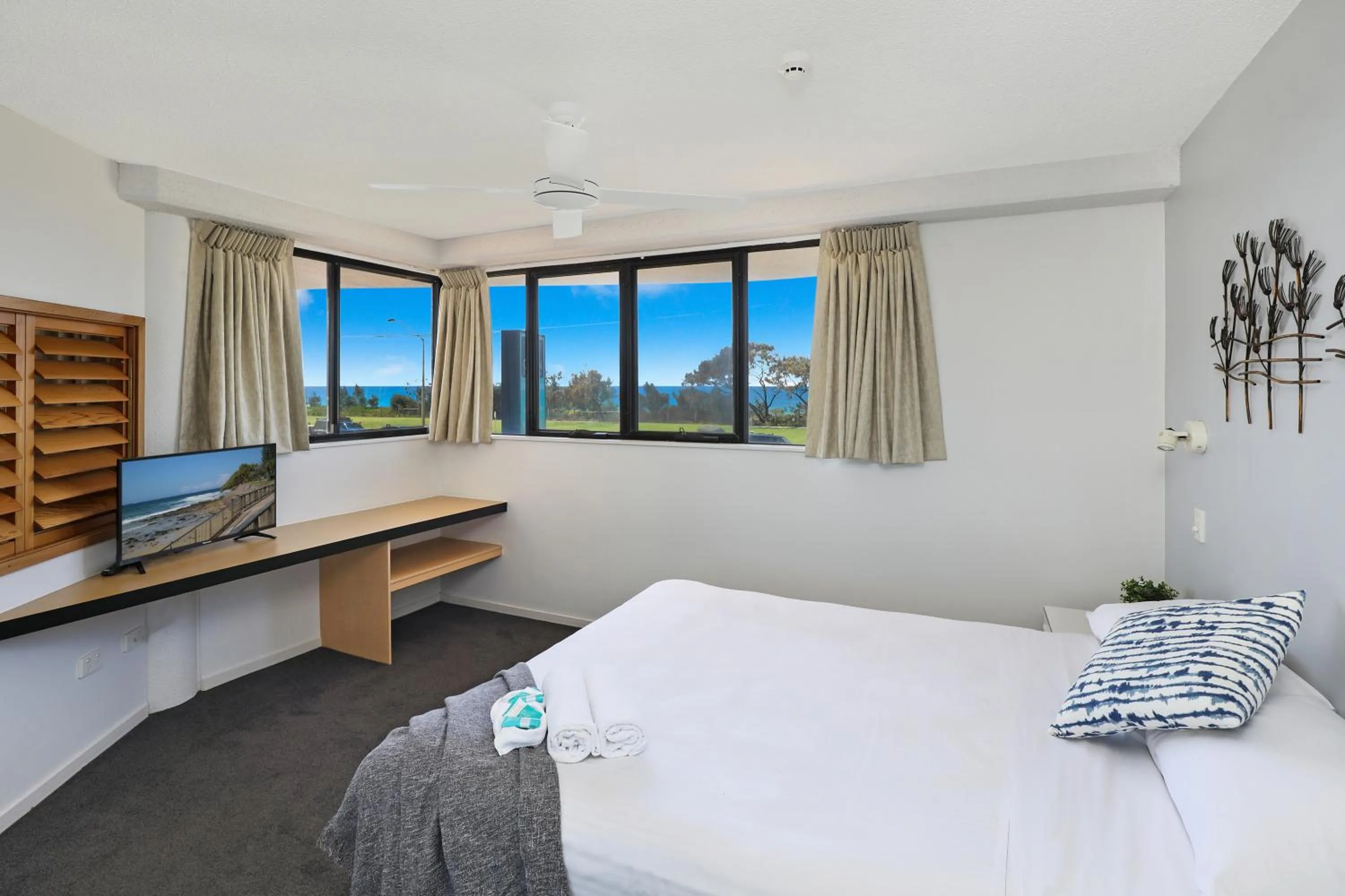 Bed in Ocean Boulevard