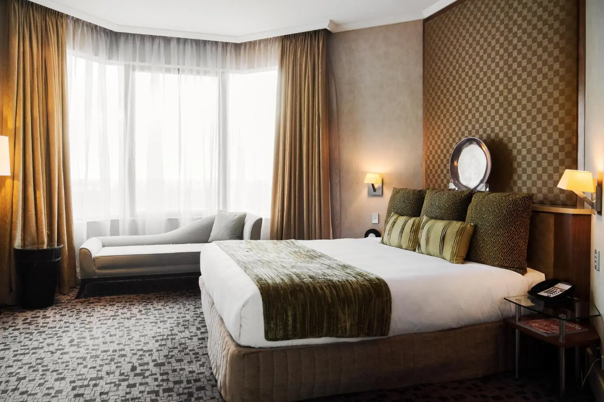 Photo of the whole room, Bed in InterContinental Adelaide by IHG Photo of the whole room, Bed in InterContinental Adelaide by IHG