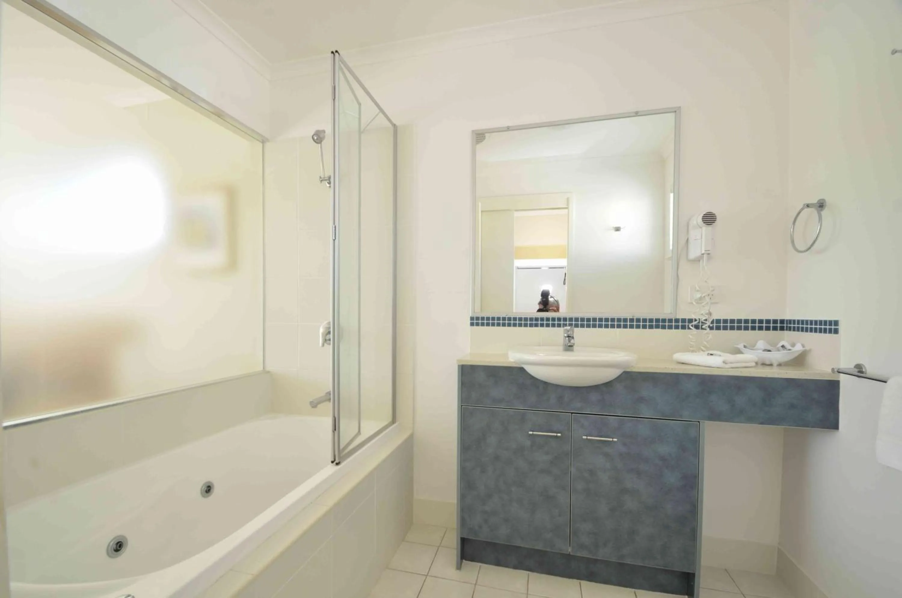 Shower in Ivory Palms Resort Noosa