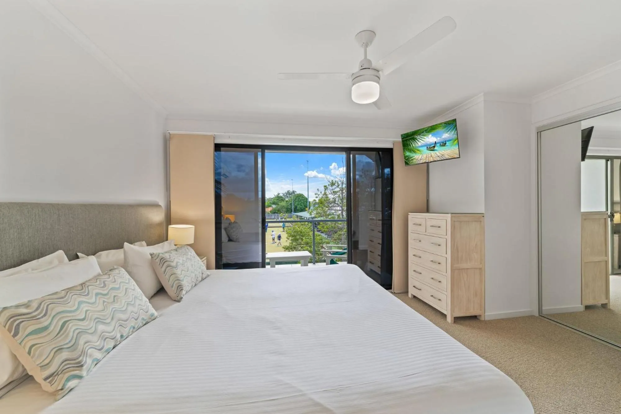 Bed in Ivory Palms Resort Noosa