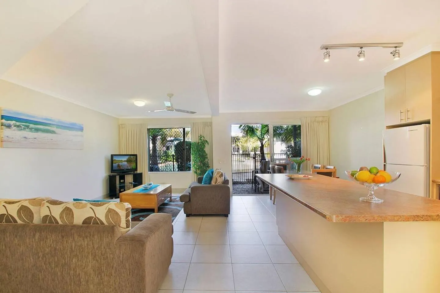 Kitchen or kitchenette in Ivory Palms Resort Noosa