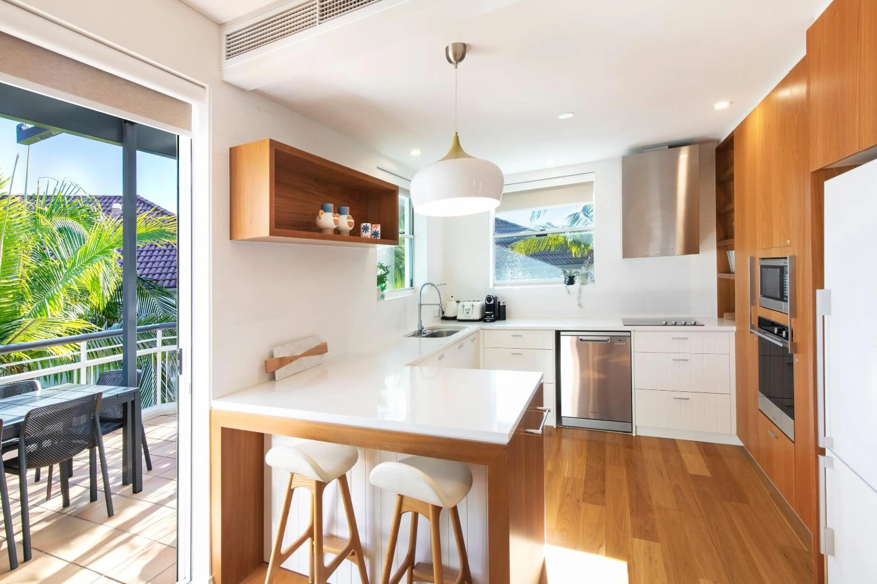 Kitchen or kitchenette in Emerald Noosa