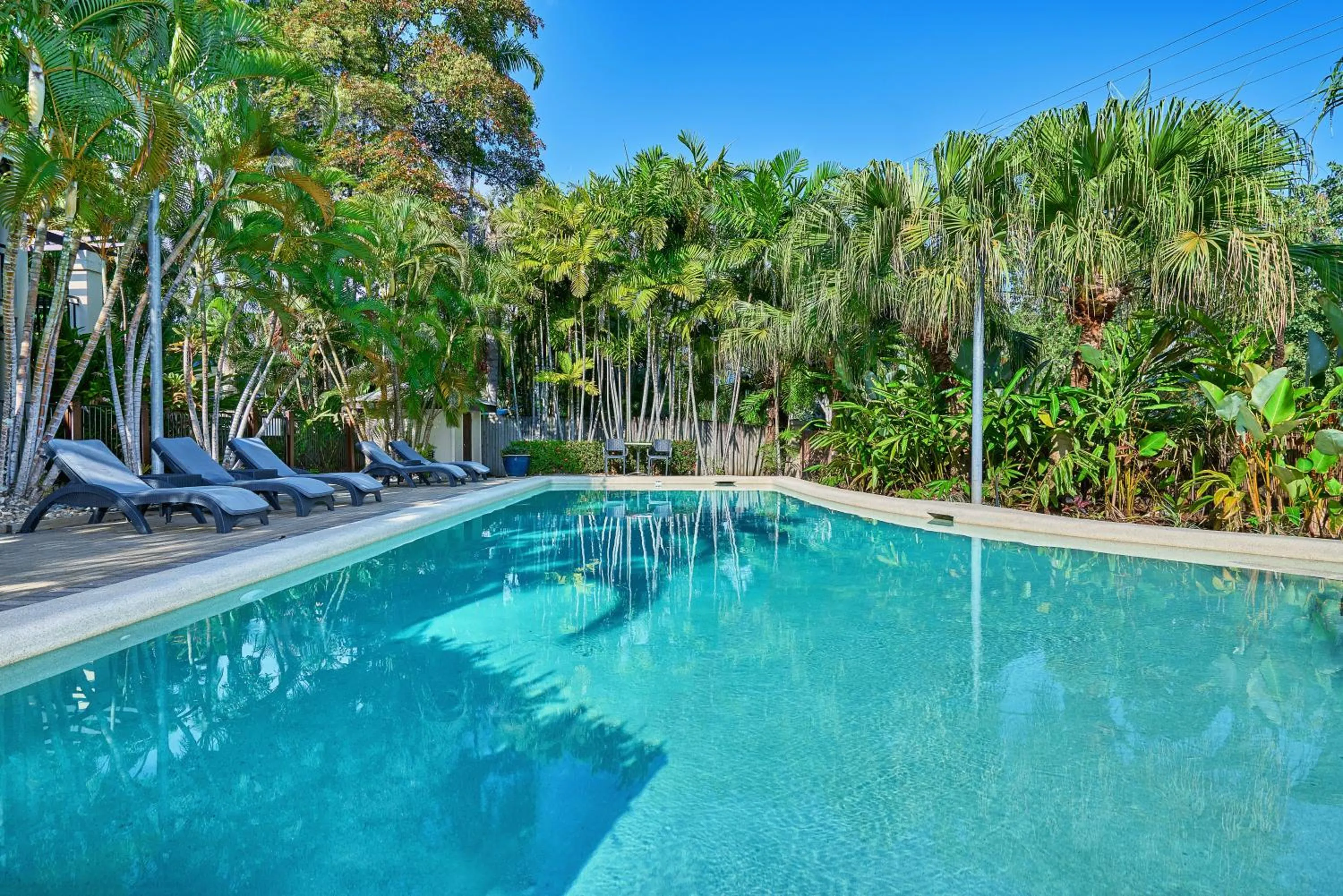 Swimming pool in Trinity Beach Club Holiday Apartments
