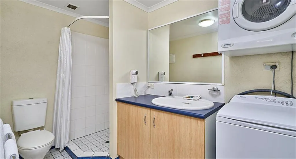 Bathroom in Trinity Beach Club Holiday Apartments