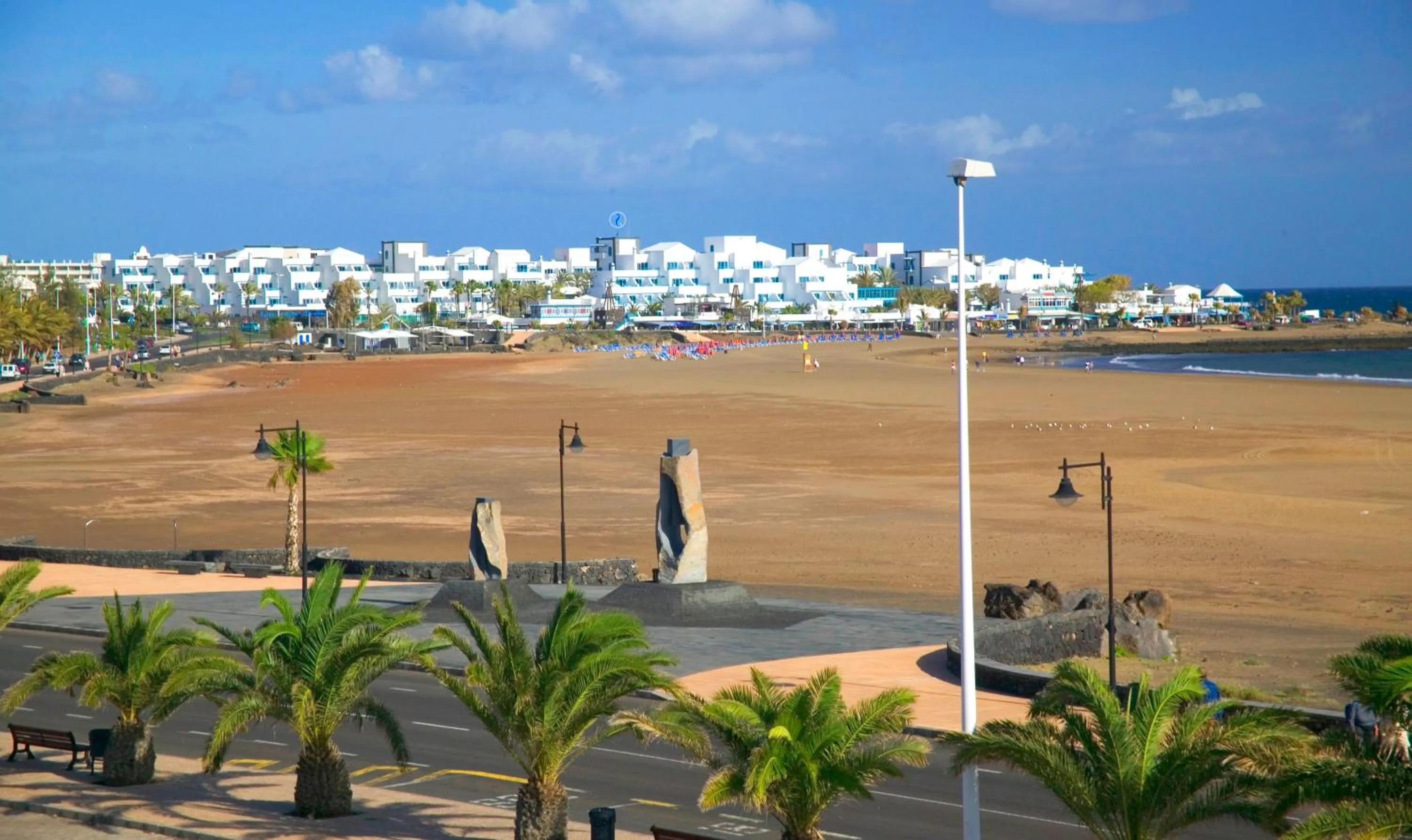 Beach in Apartamentos Club Pocillos