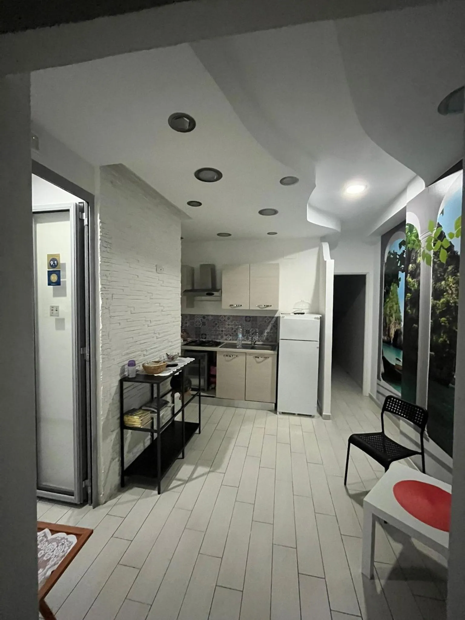 Kitchen or kitchenette in Family Room