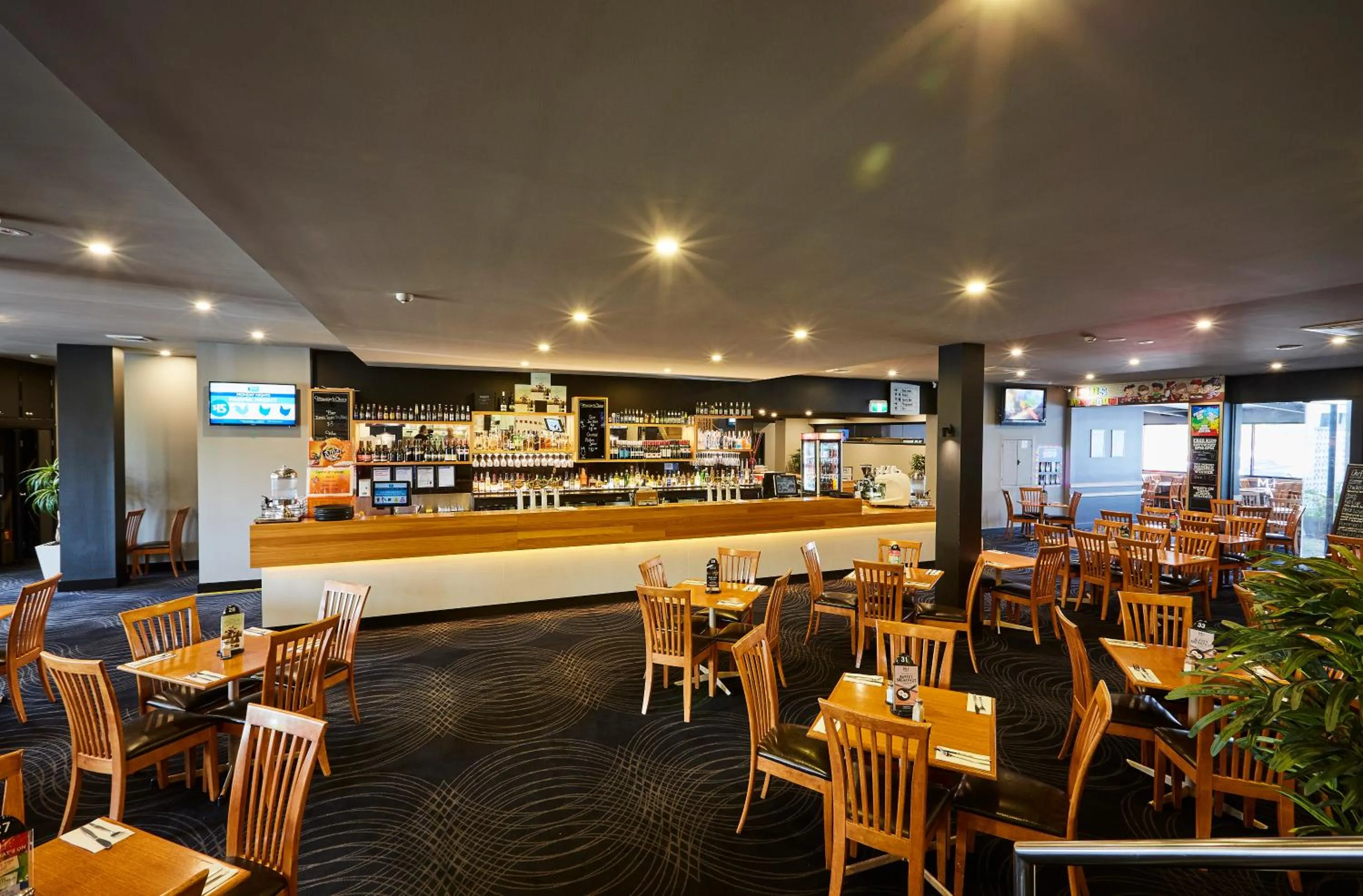 Restaurant/places to eat in Mornington Hotel