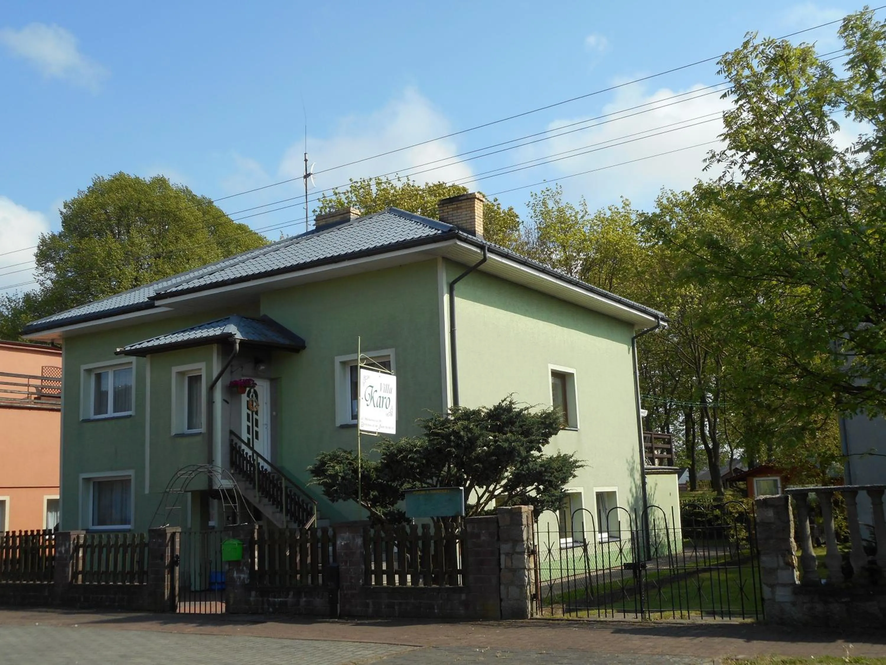 Property building in Villa Karo