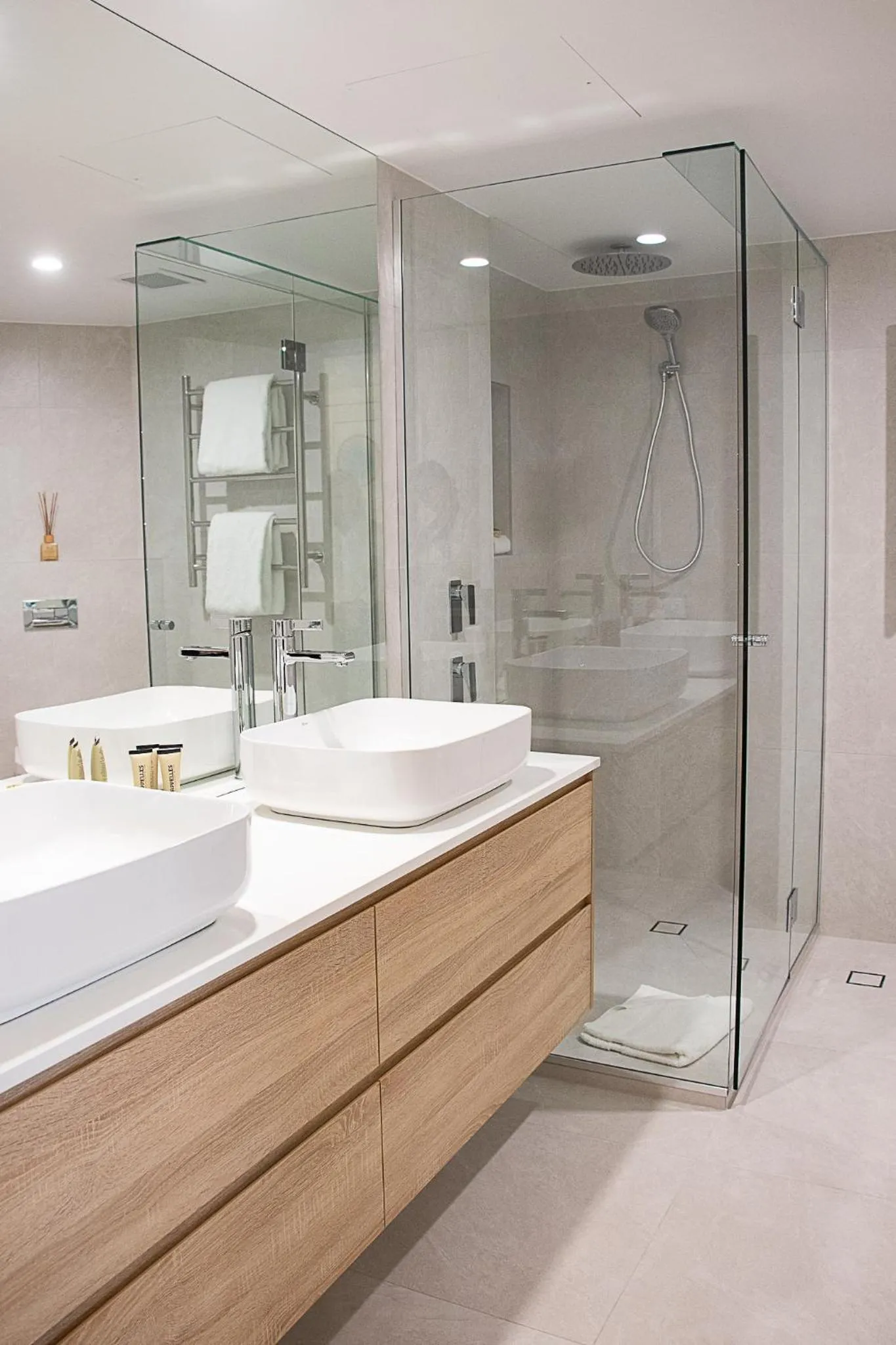 Shower in Netanya Noosa Beachfront Resort