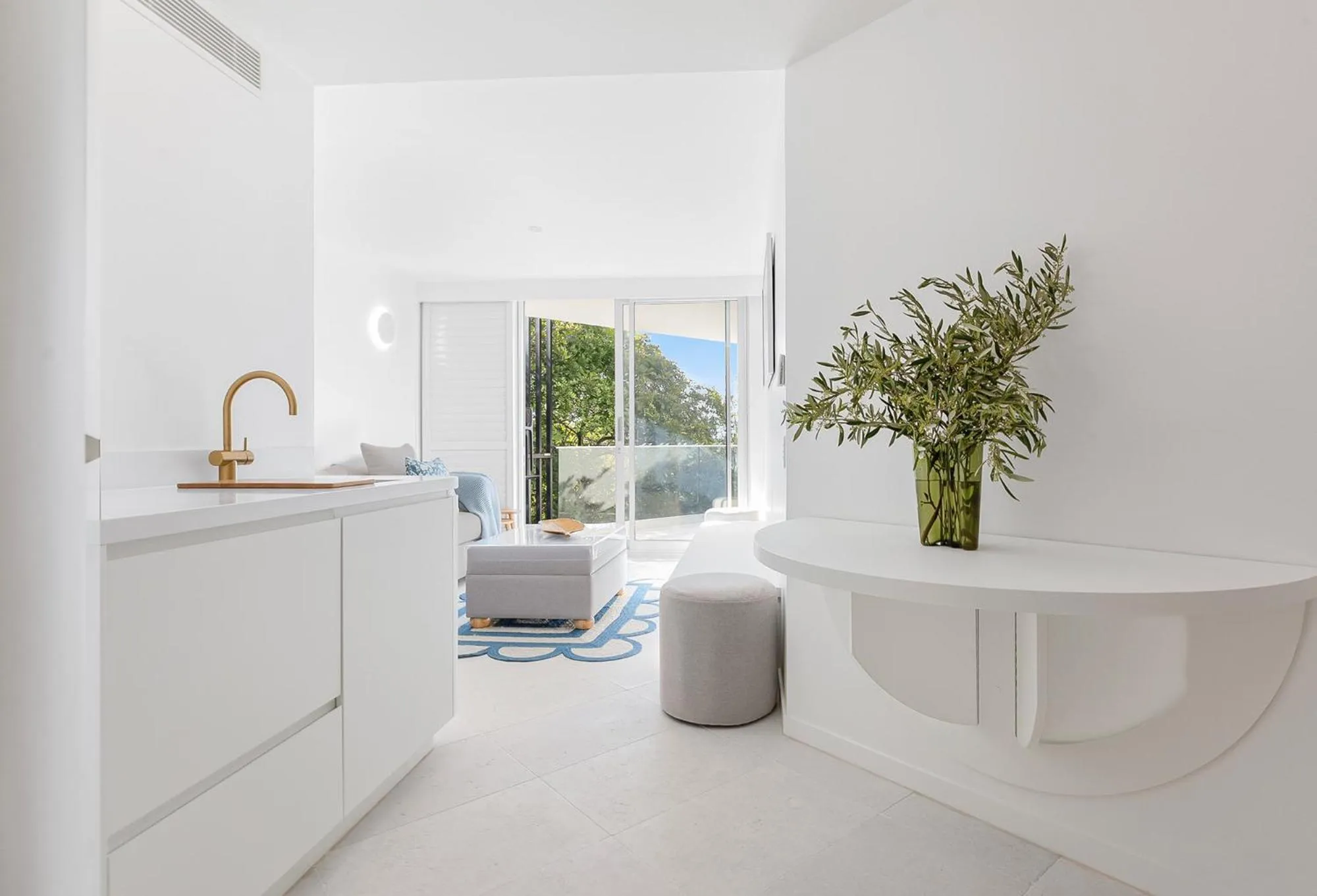 Living room in Netanya Noosa Beachfront Resort