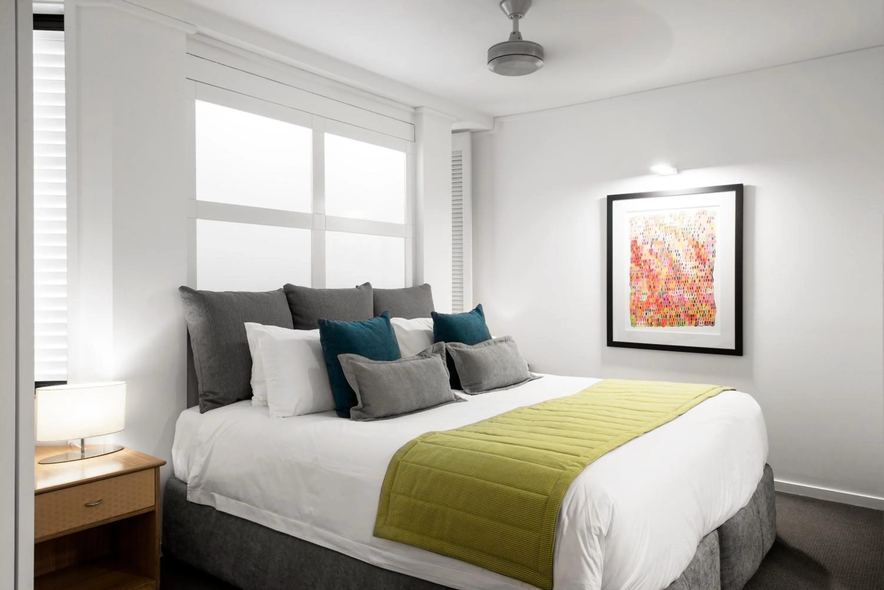 Bedroom, Bed in Netanya Noosa Beachfront Resort