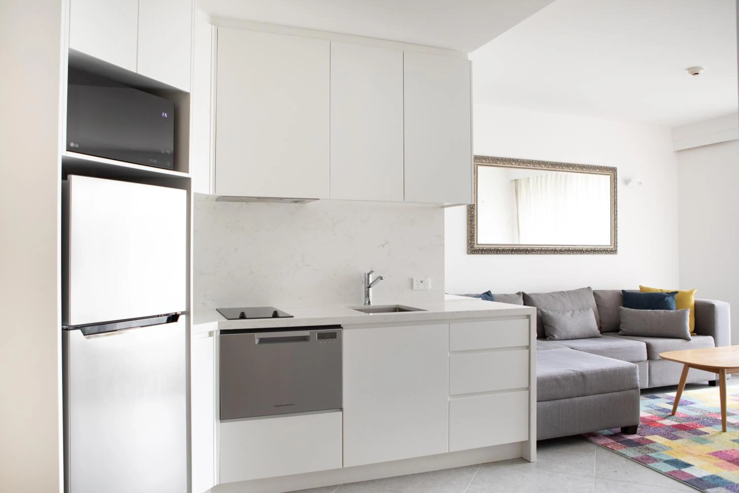 Kitchen or kitchenette in Netanya Noosa Beachfront Resort