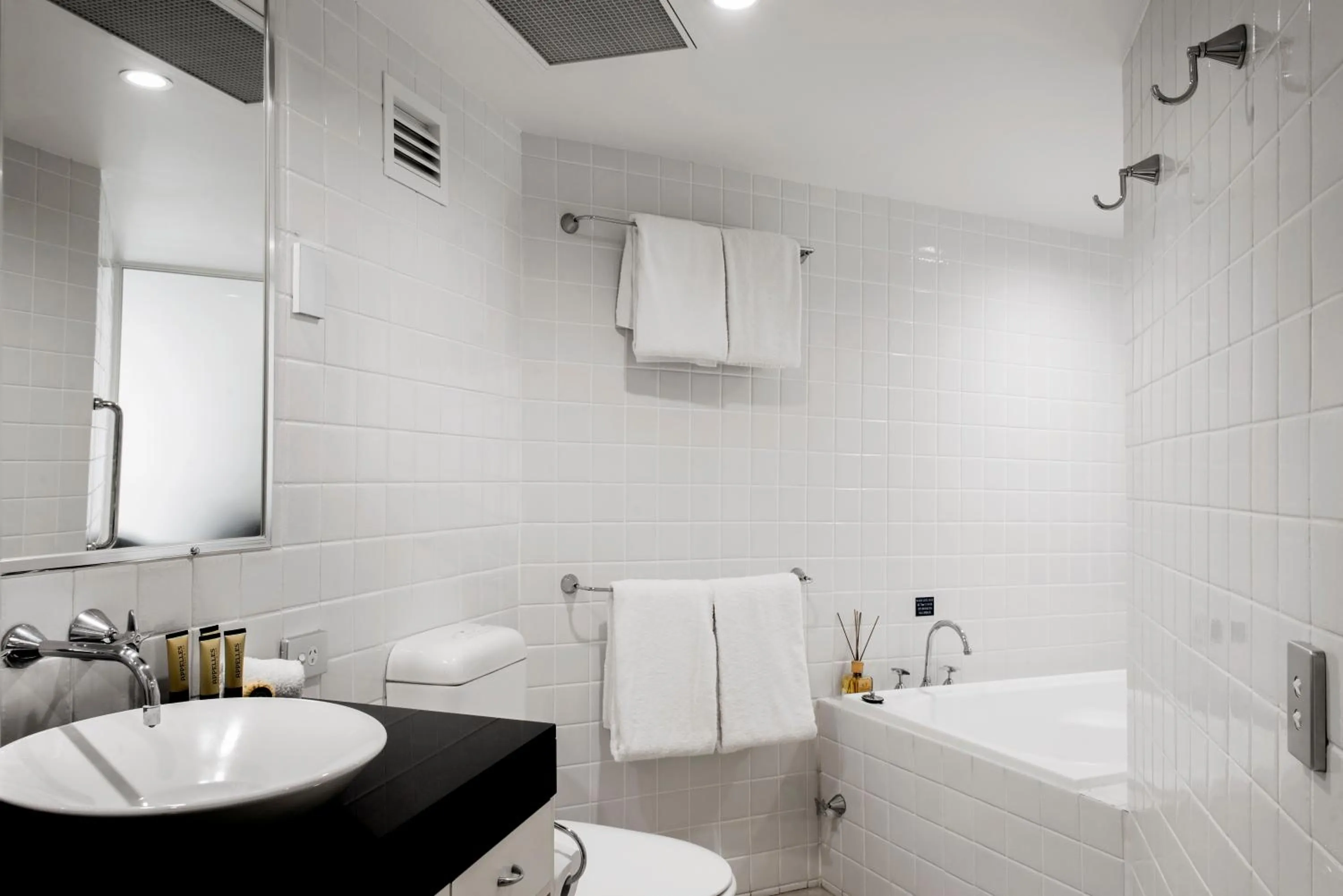 Shower in Netanya Noosa Beachfront Resort