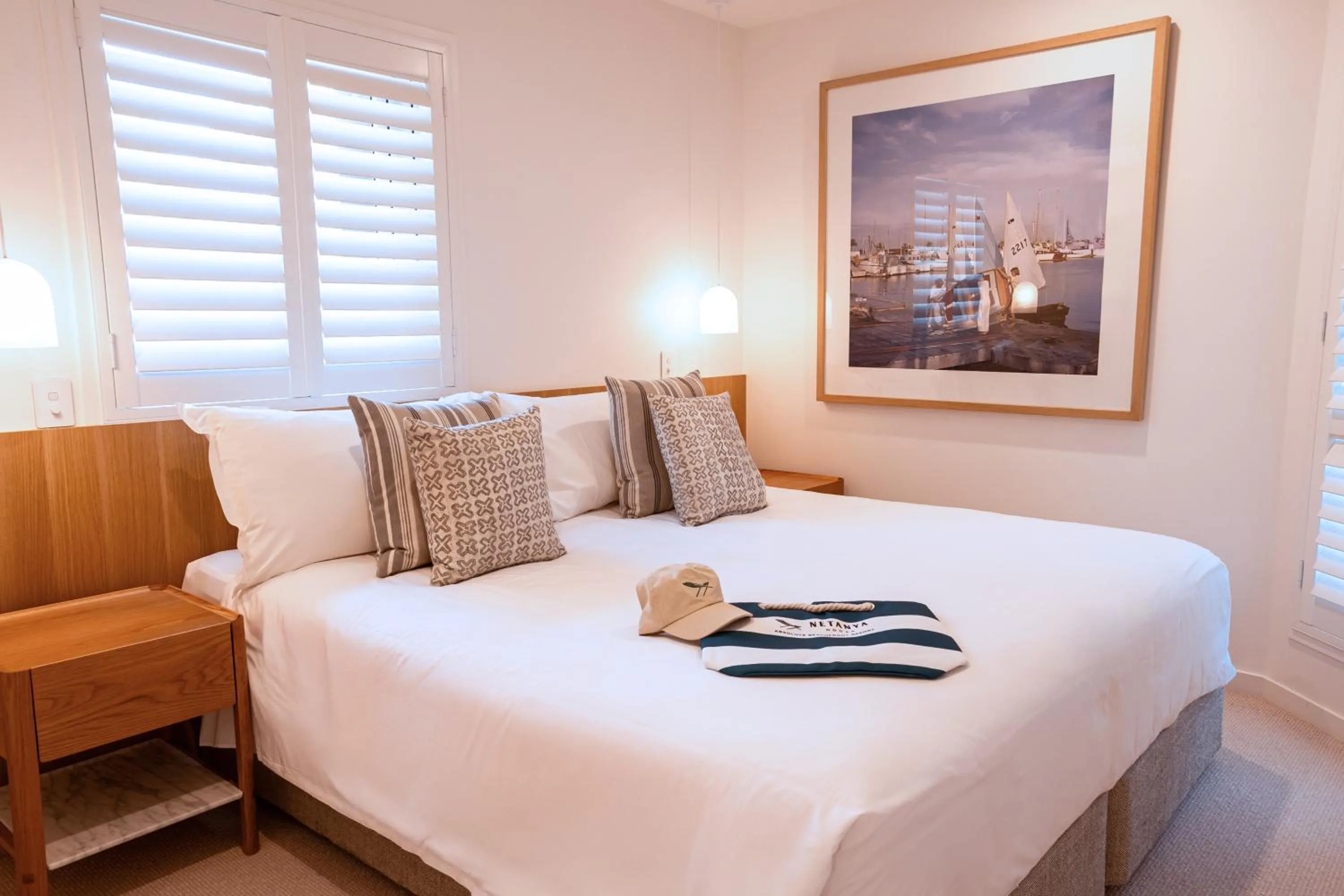 Bedroom, Bed in Netanya Noosa Beachfront Resort