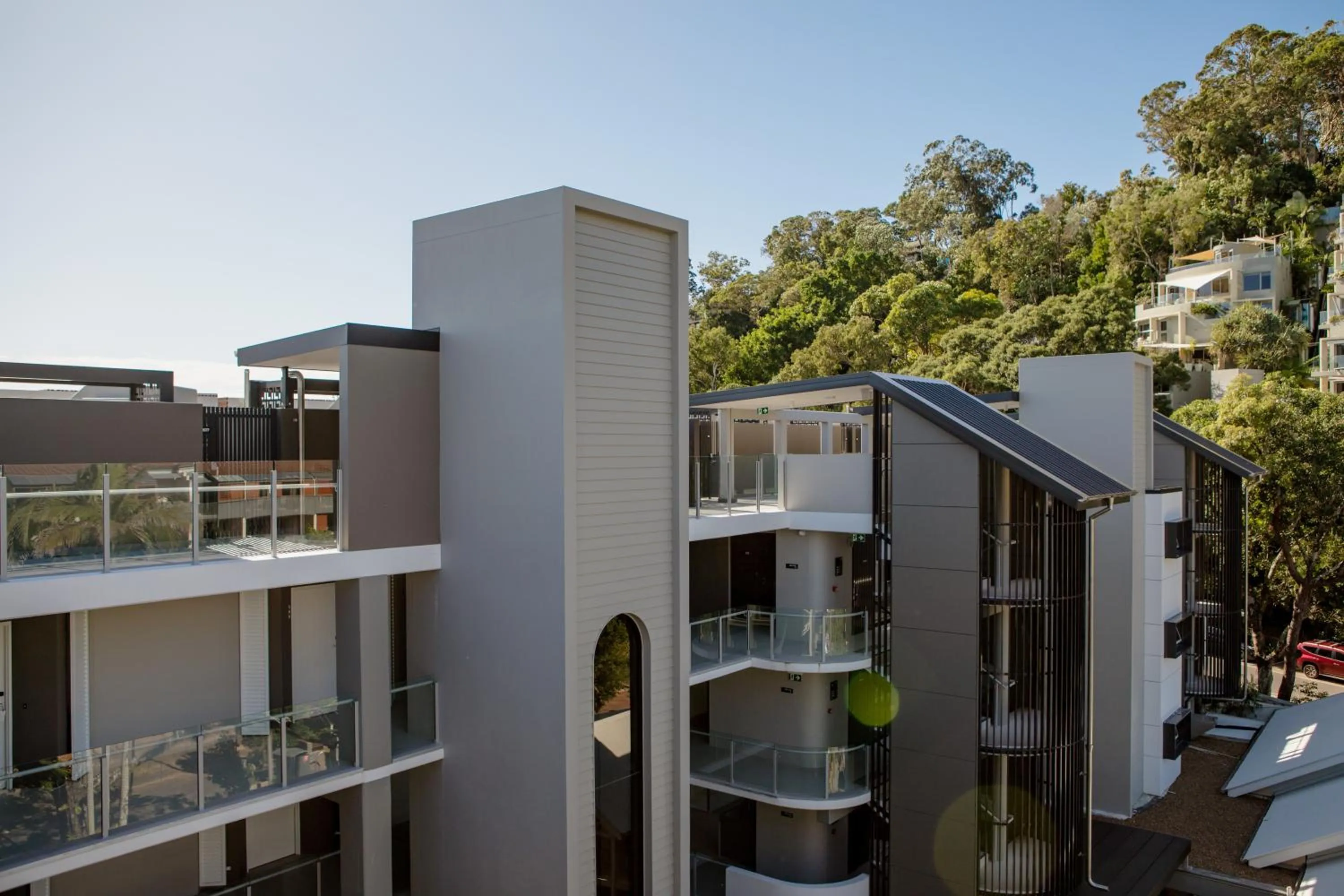 Property building in Netanya Noosa Beachfront Resort