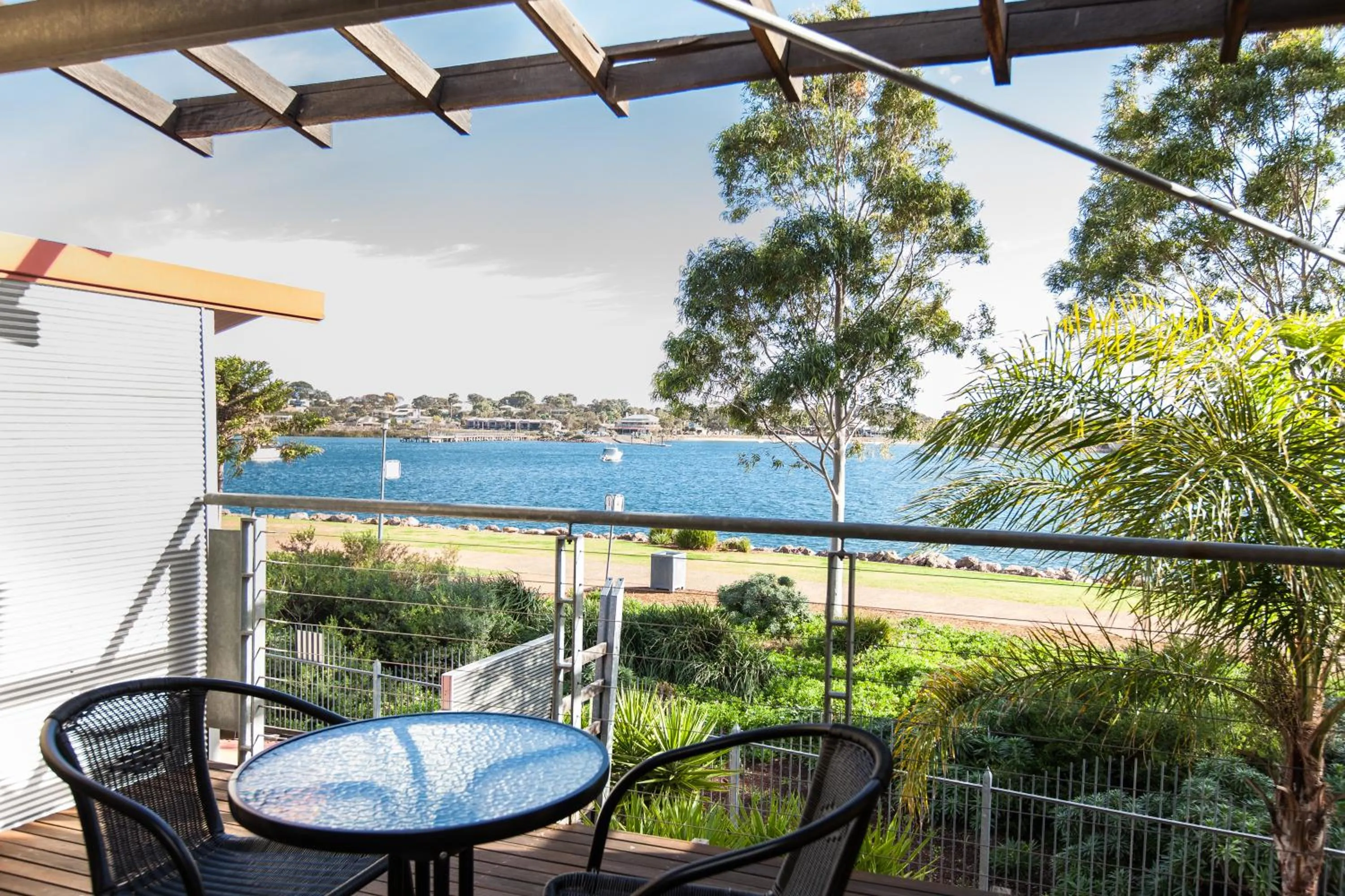 Balcony/Terrace in Majestic Oasis Apartments