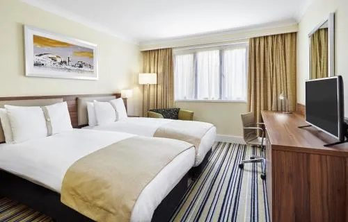 Holiday Inn Cardiff North M4 Jct 32 by IHG
