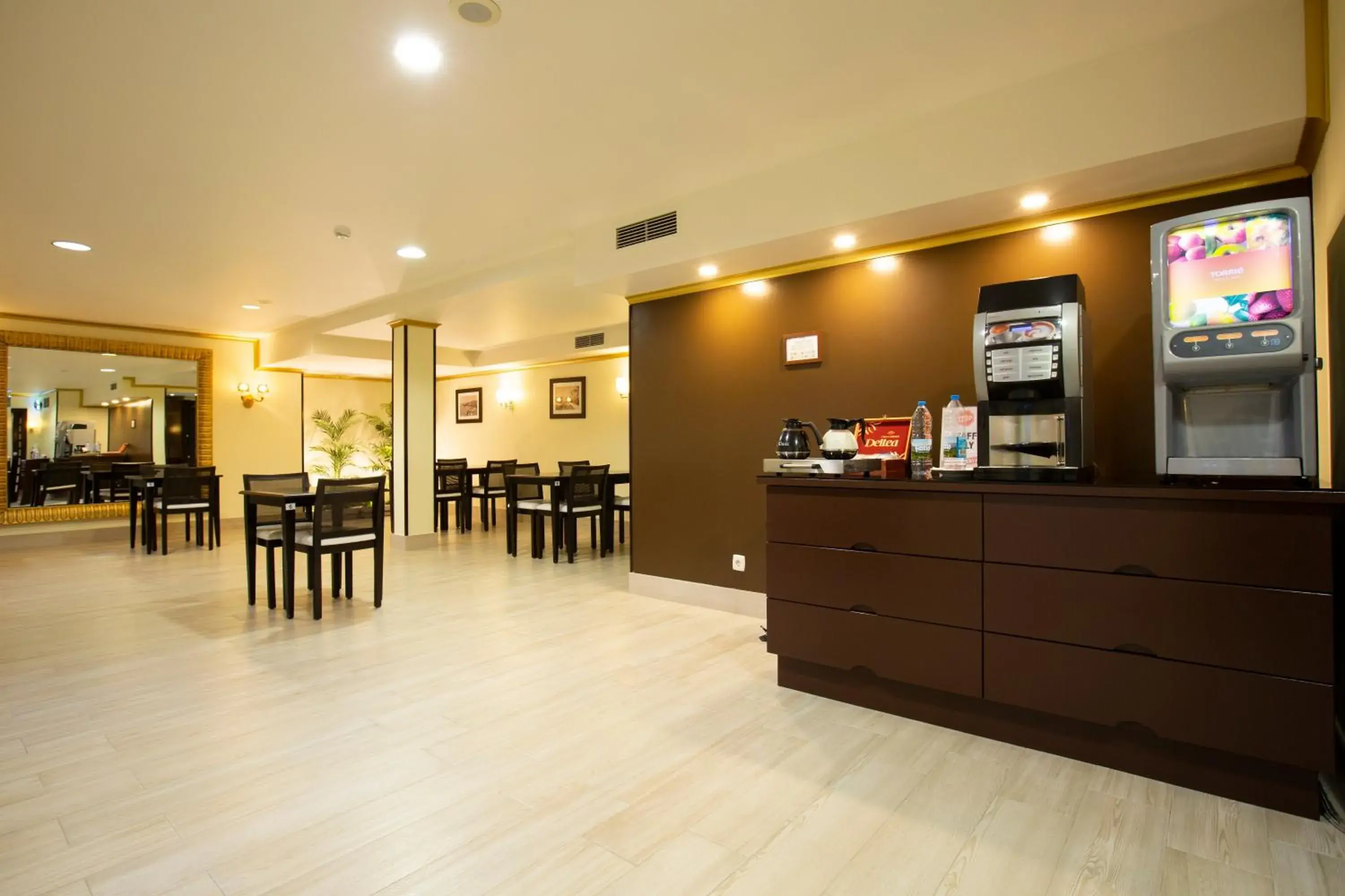 Continental breakfast in Veneza Hotel Continental breakfast in Veneza Hotel