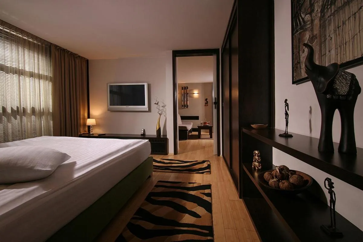 Bed in Reghina Blue Hotel